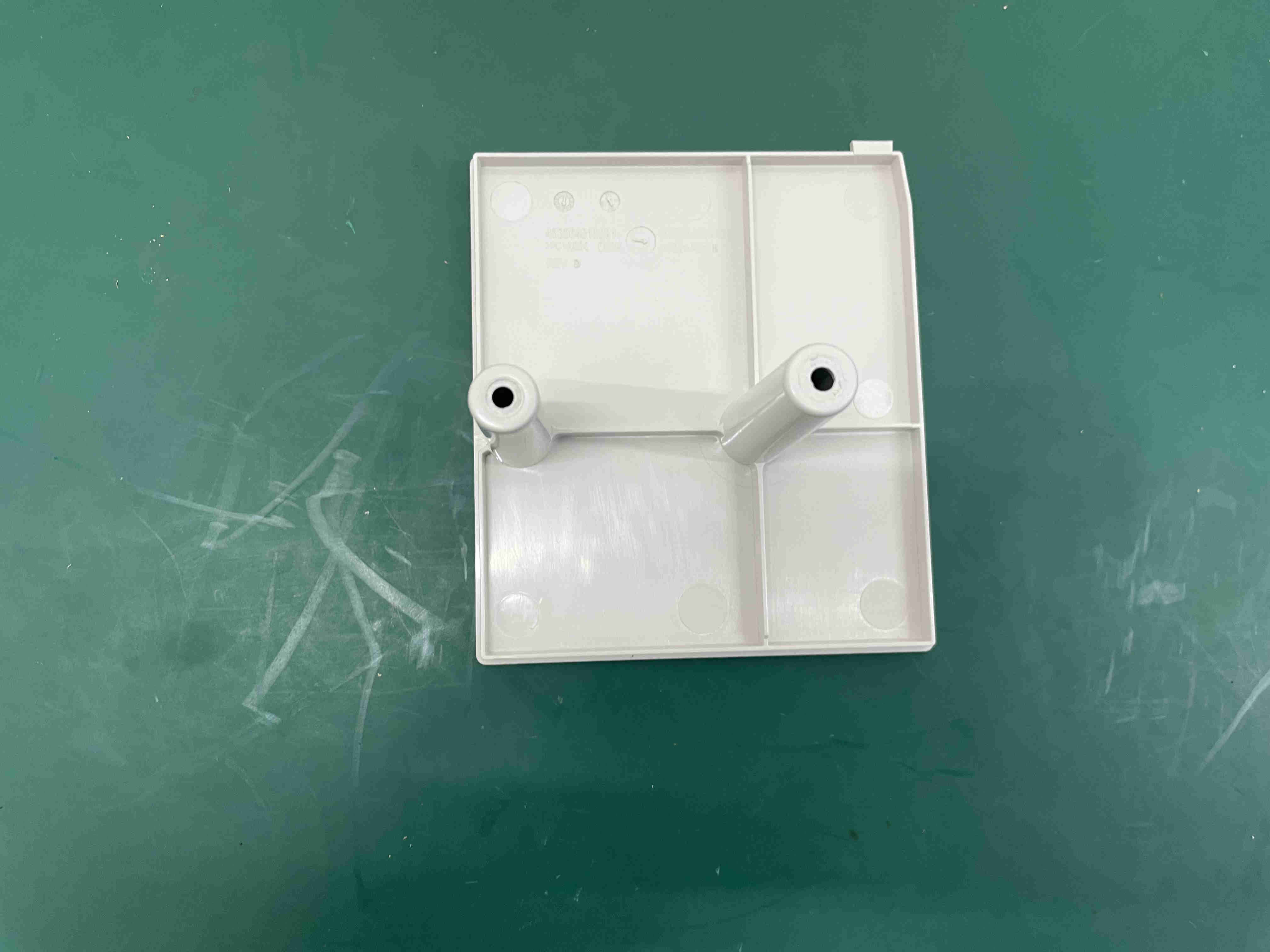 Philips VM6 Patient Monitor Side Cover 453564015881