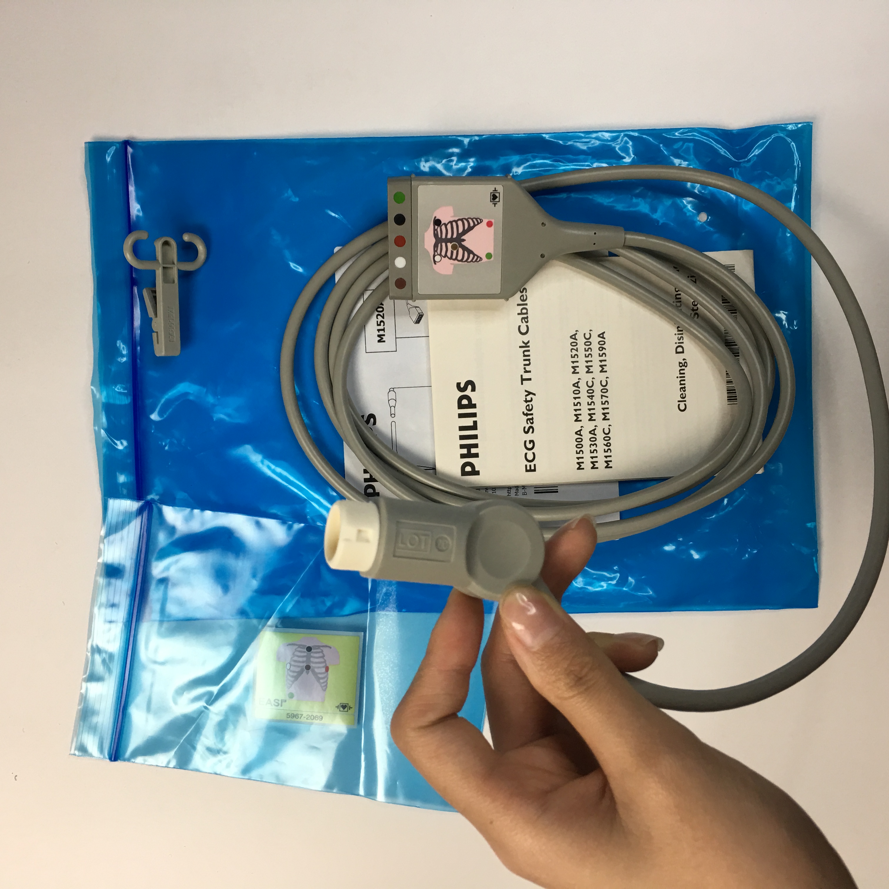 PHILIPS สายเคเบิลสำหรับผู้ป่วย ECG สำหรับผู้ใหญ่ 5 สาย 12 พิน AAMI Safty Set 2.7M M1520A