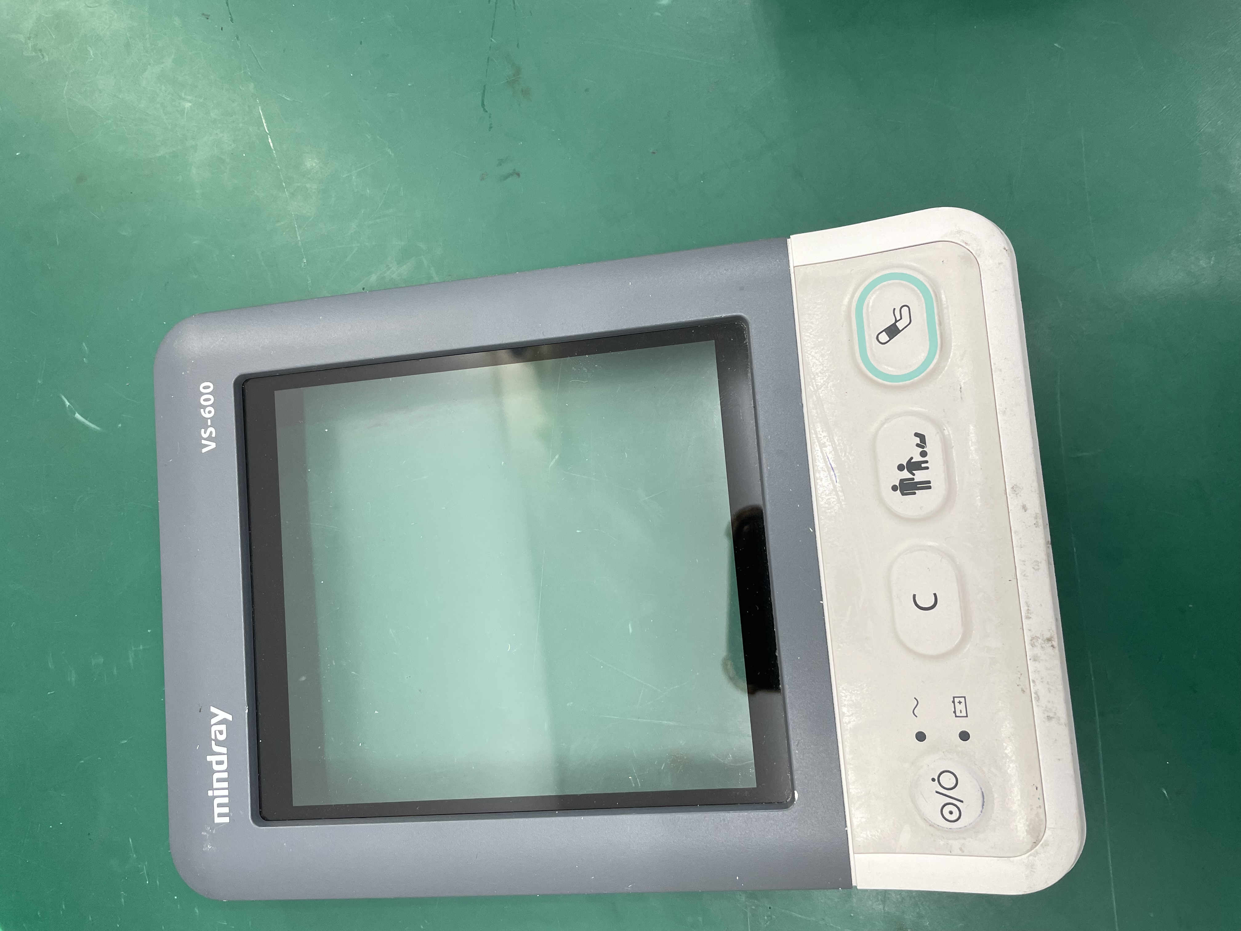 Mindray VS600 Vital Signs Patient Monitor Front Panel 043-003151