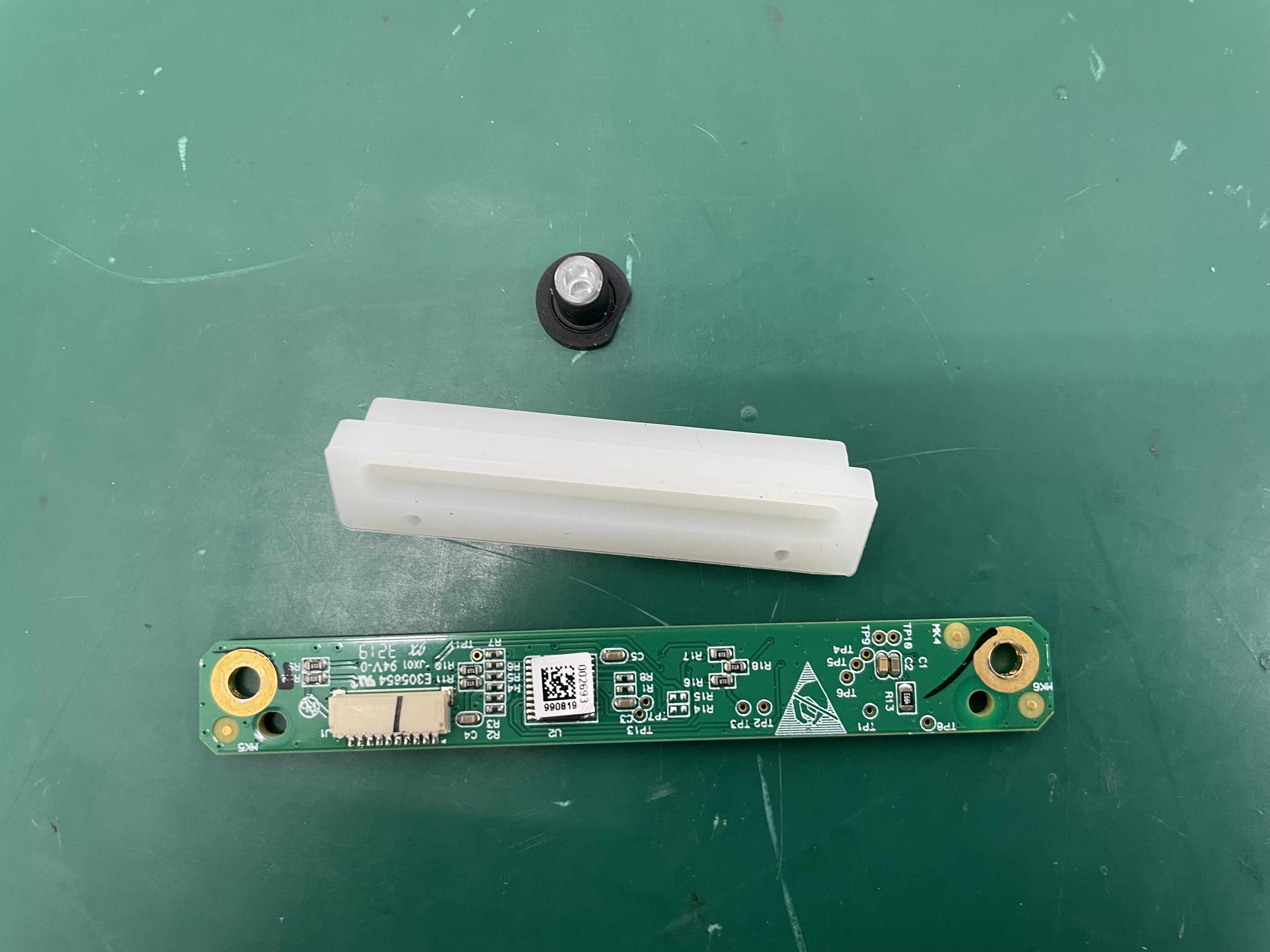 Mindray BeneVision N17 Patient Monitor LED Bulb and Light Board 050-002275-01