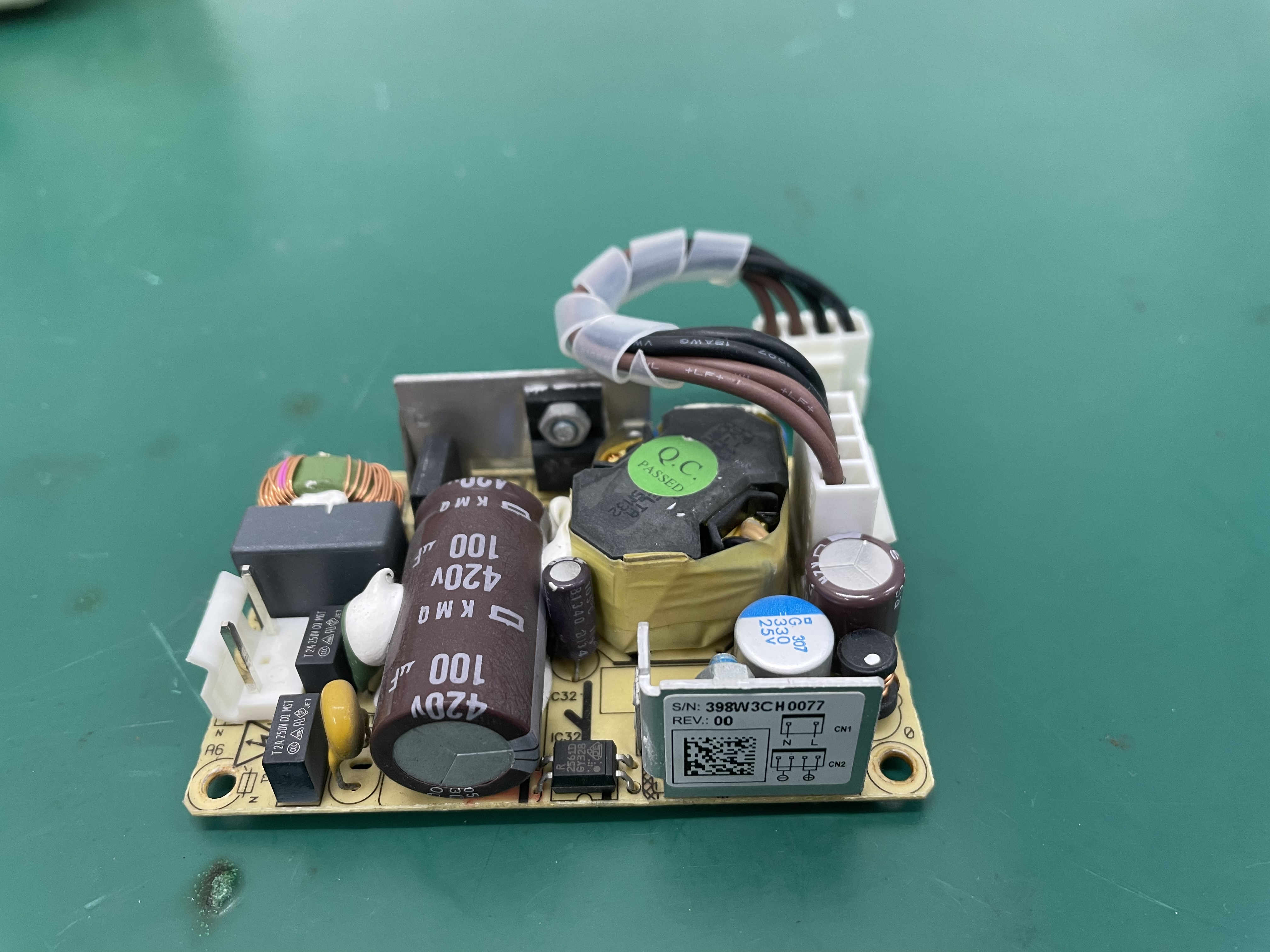 COMEN C60 Placa de fuente de alimentación para monitor de paciente MDS-040APS18 B 18V 2