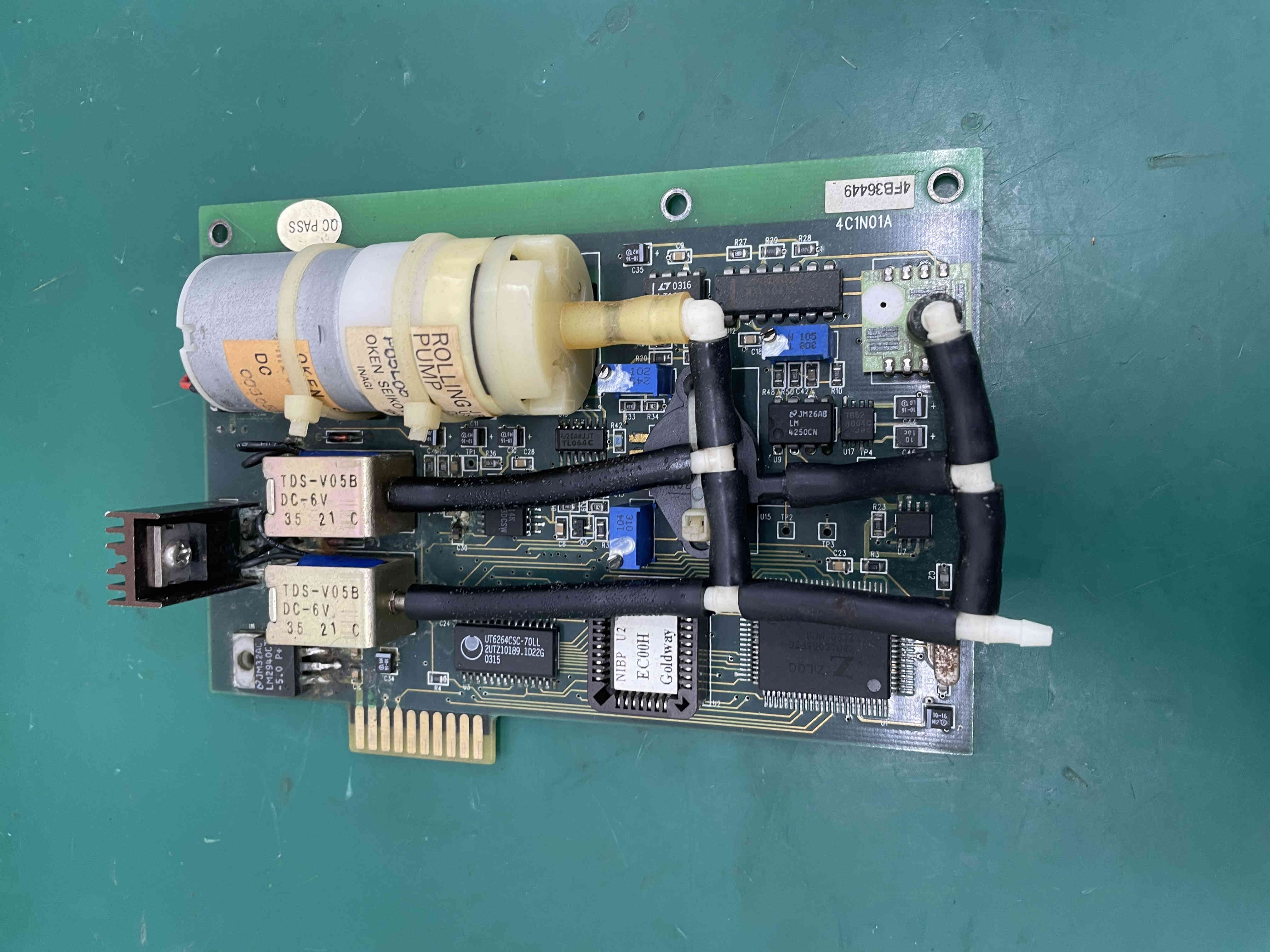 Placa NIBP del monitor paciente Philips Goldway UT4000F 4C1N01A