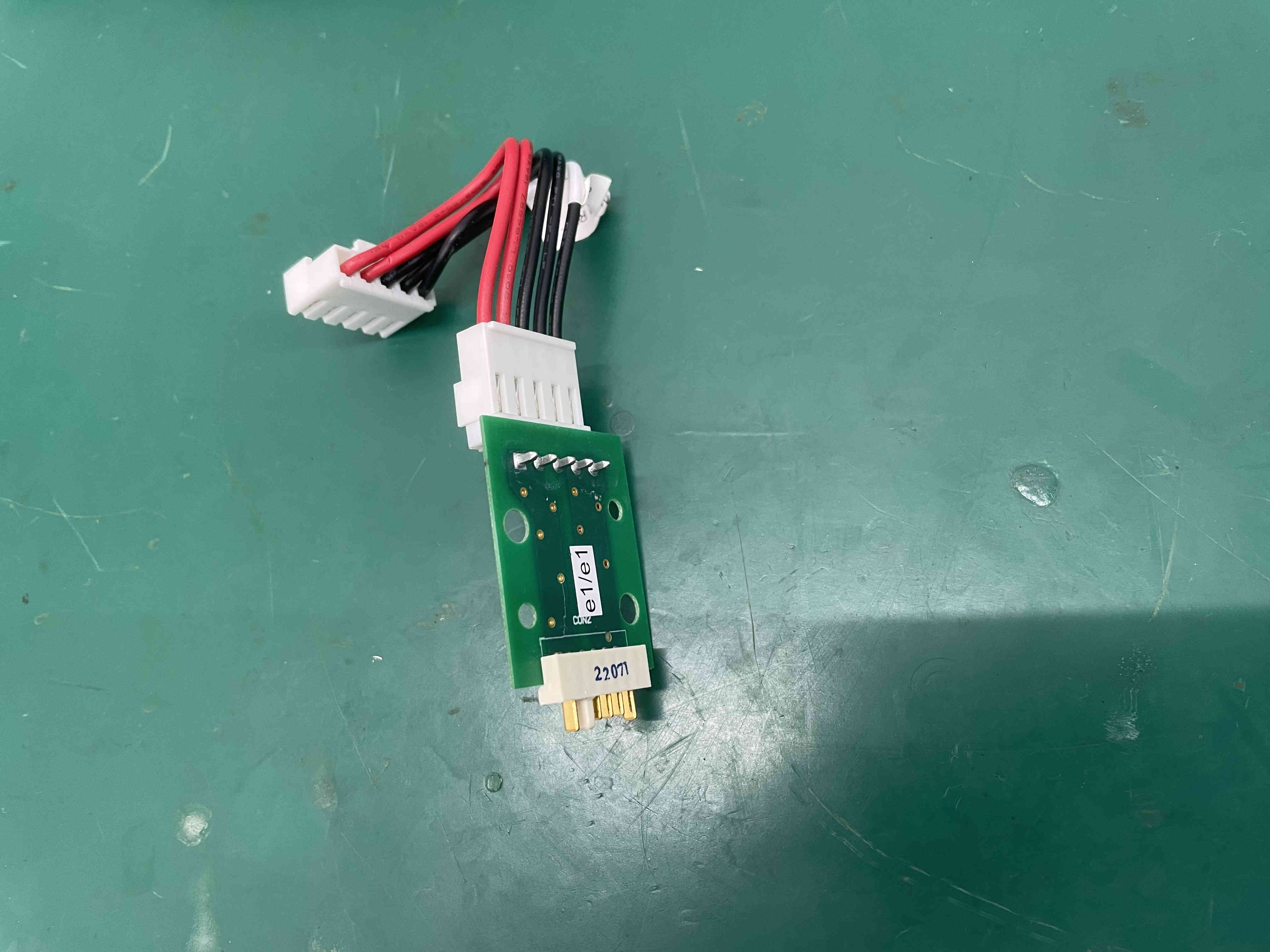 บอร์ดเชื่อมต่อแบตเตอรี่เครื่อง ECG GE MAC800 E108467 2037025-001