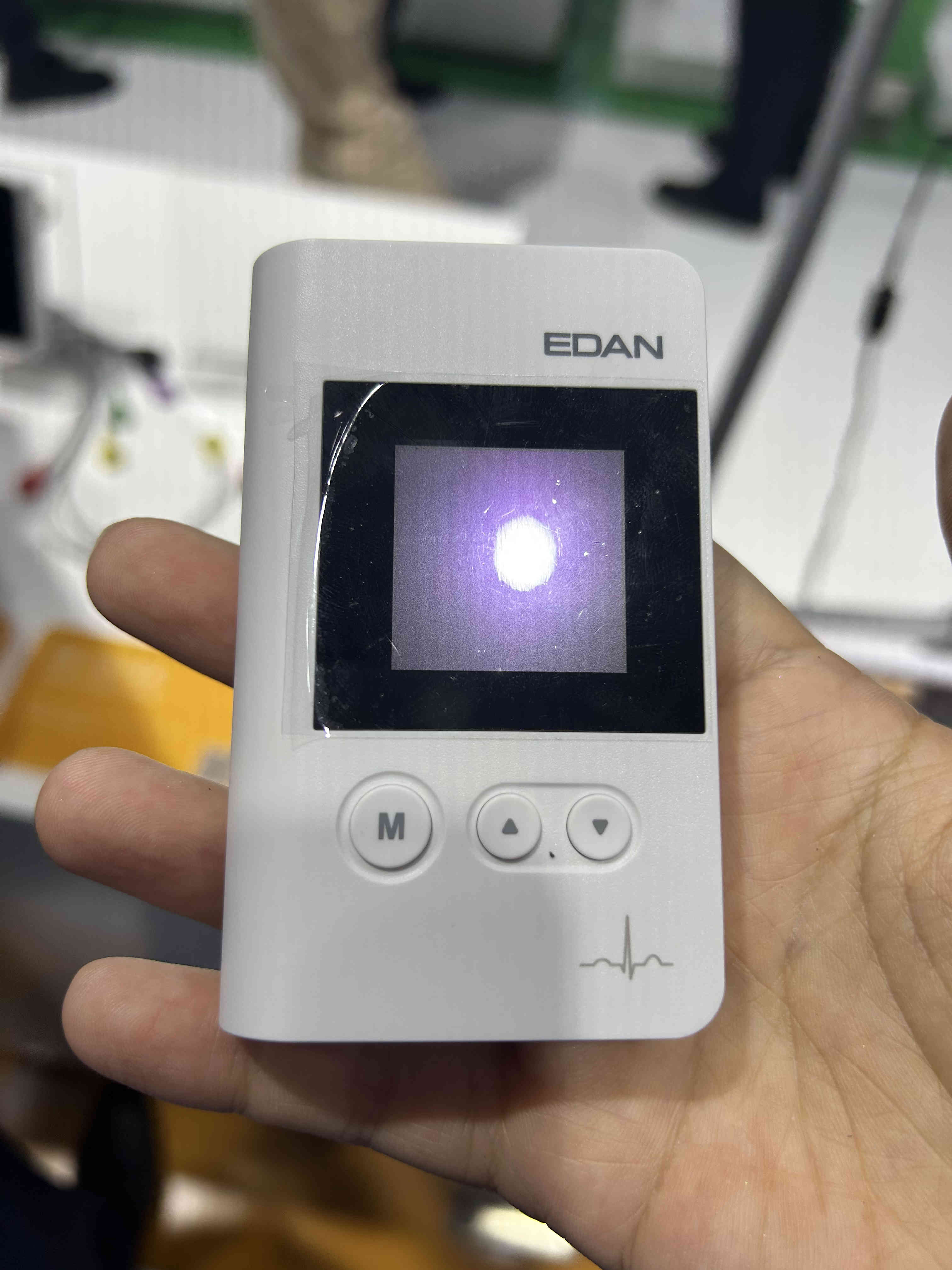 Soporte para ECG Edan SE-2012A