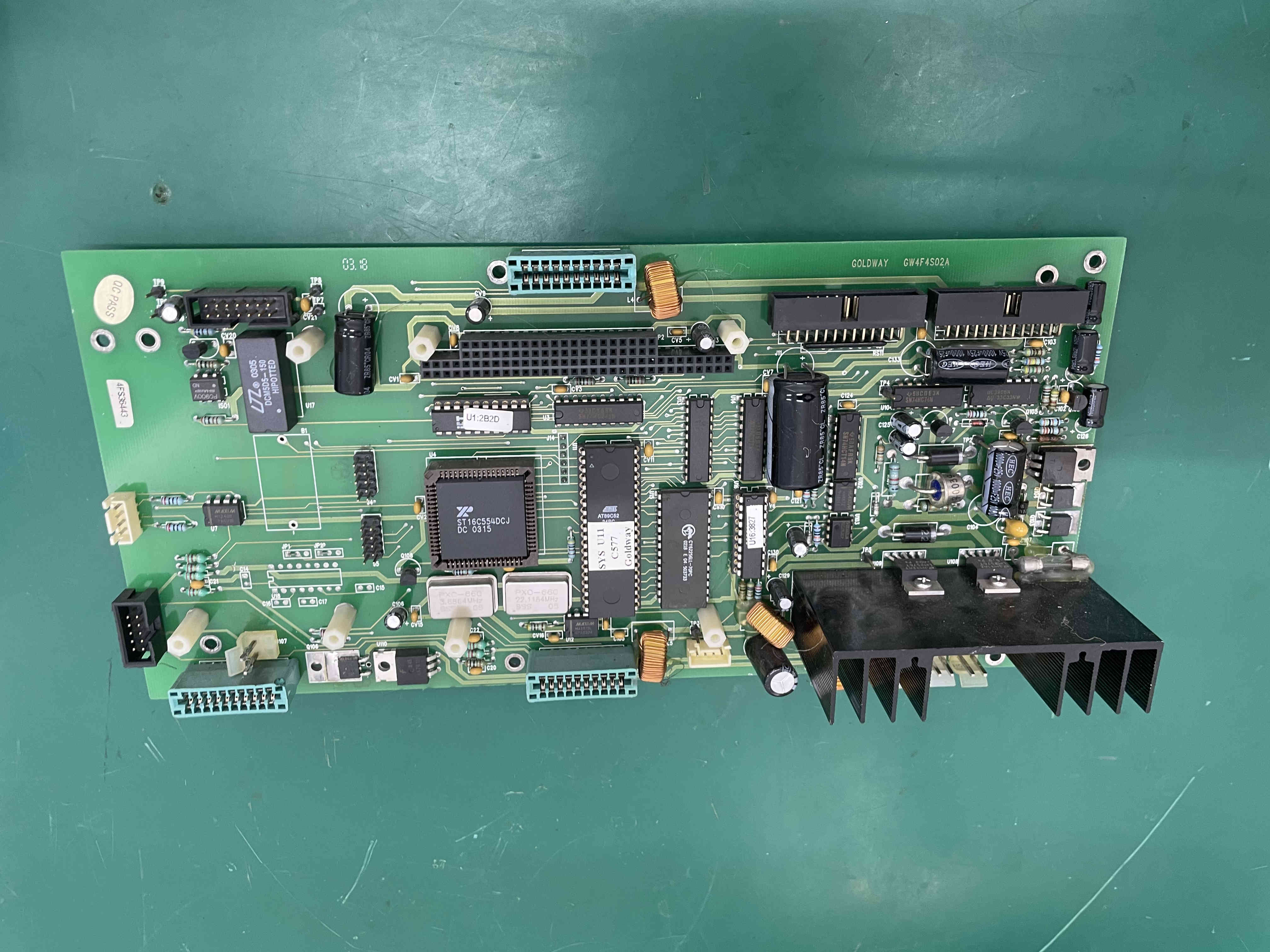 Placa principal CW4F4S02A del monitor paciente Philips Goldway UT4000F
