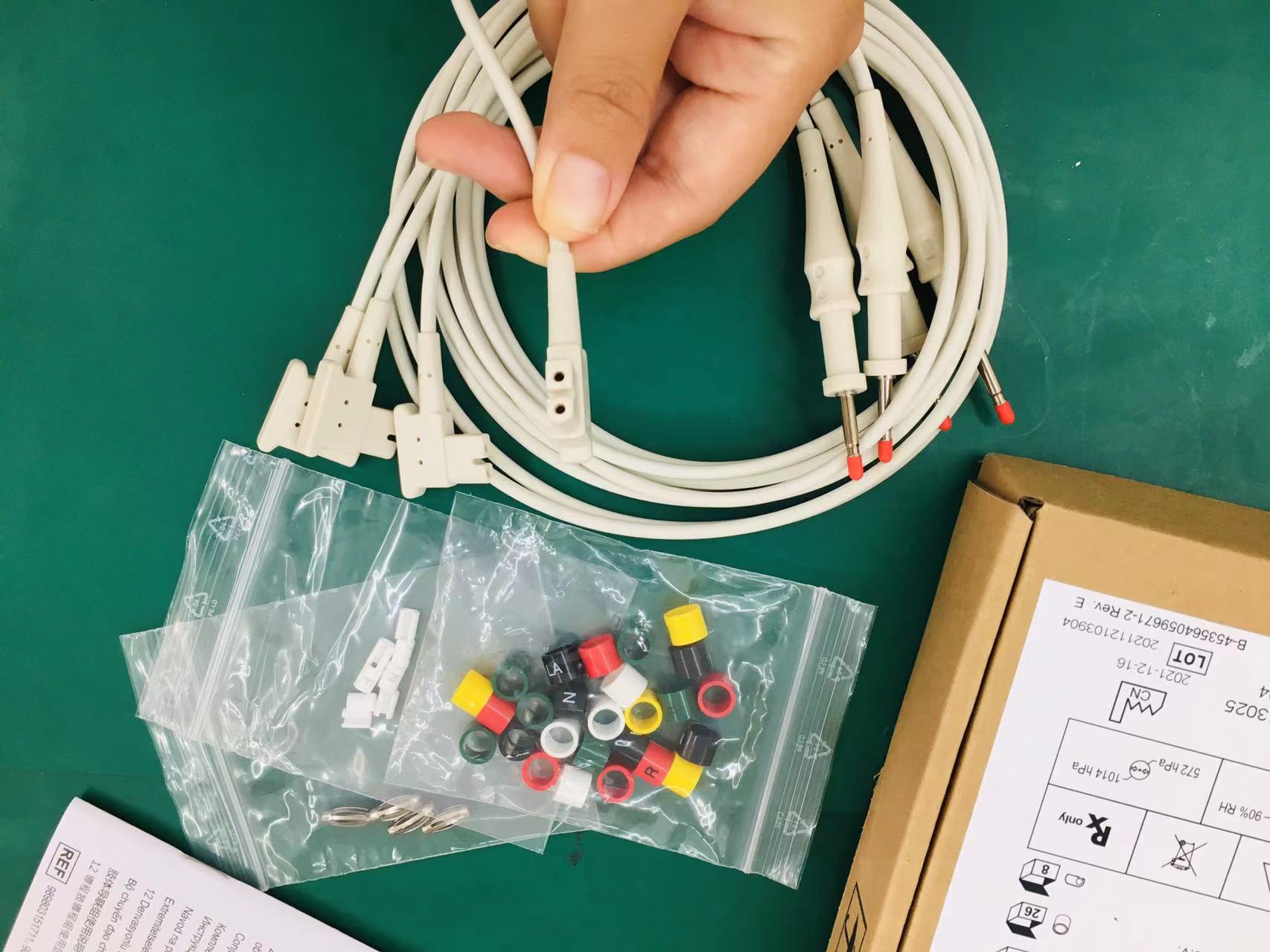 Juego de 12 cables Philips de longitud estándar AAMI IEC para máquina de ECG PageWriter serie TC REF 989803151711