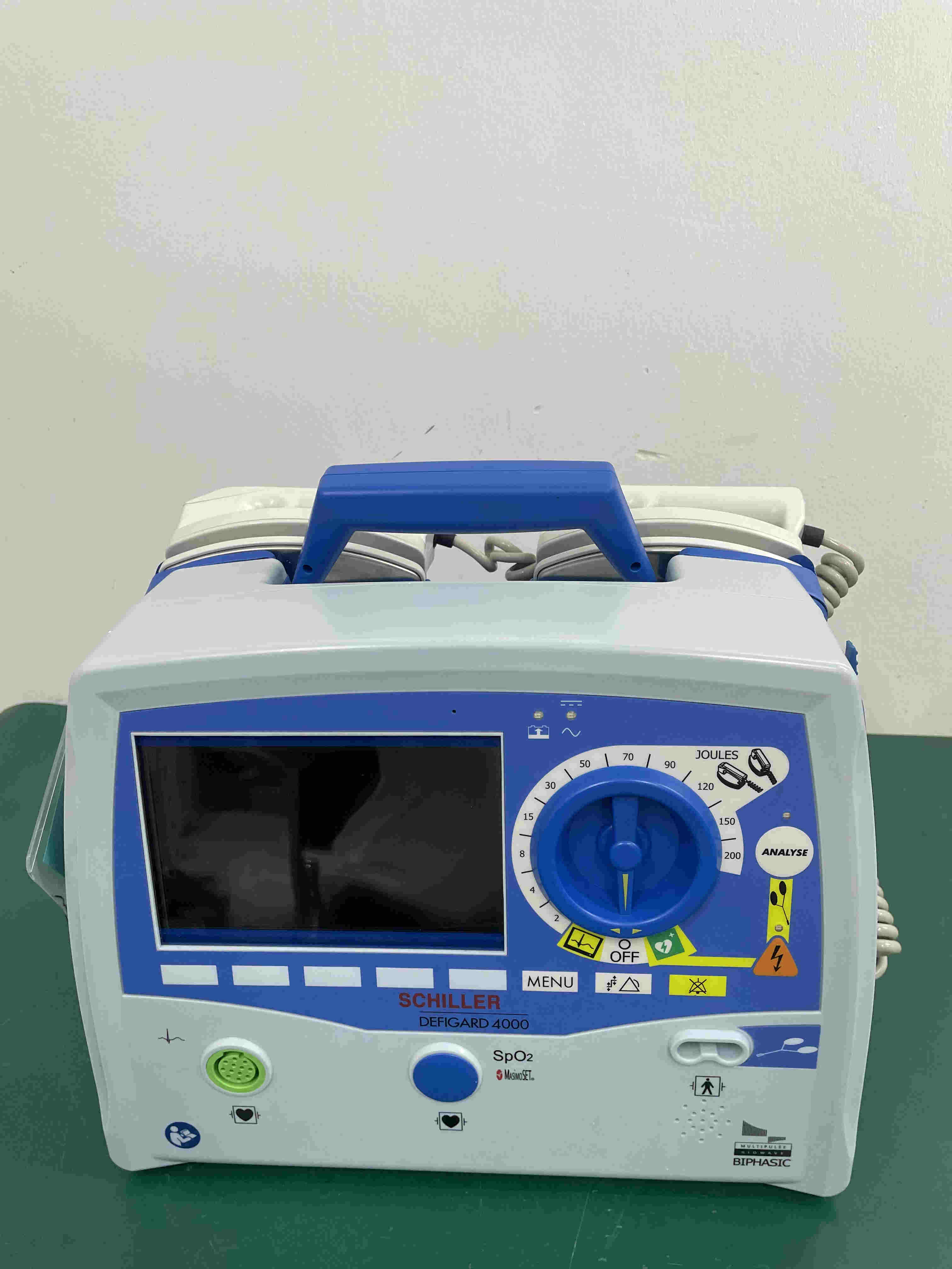 SCHILLER DEFIGARD 4000 defibrillator for repair