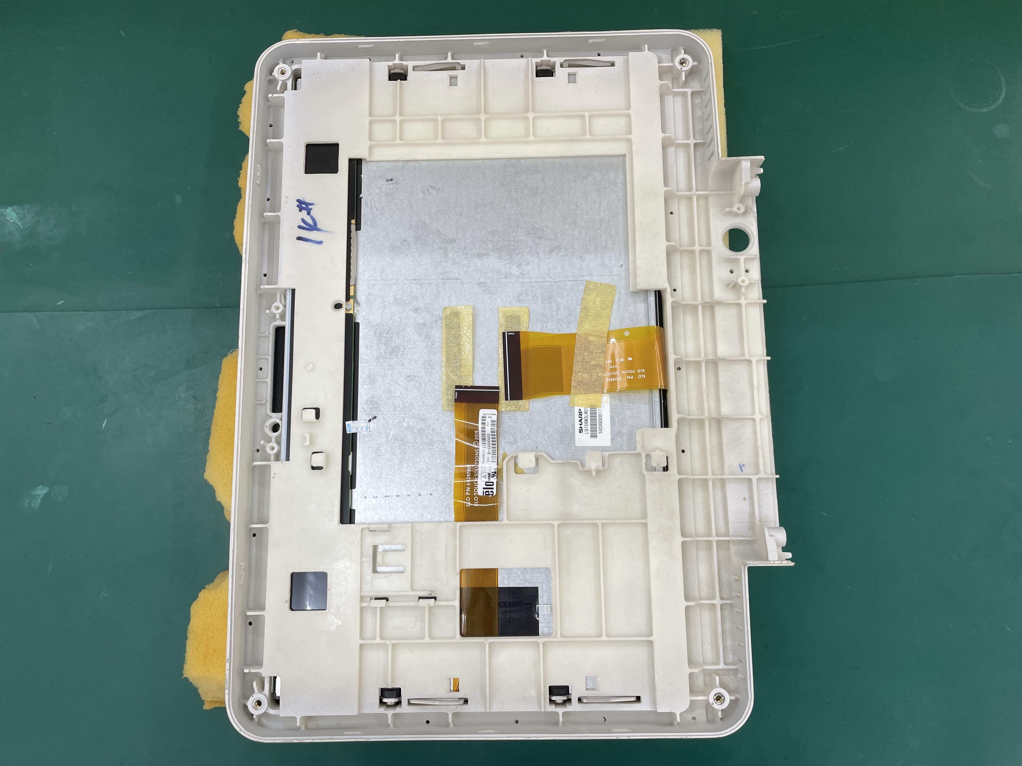 Panel frontal del monitor de paciente Mindray N15 con conjunto de pantalla