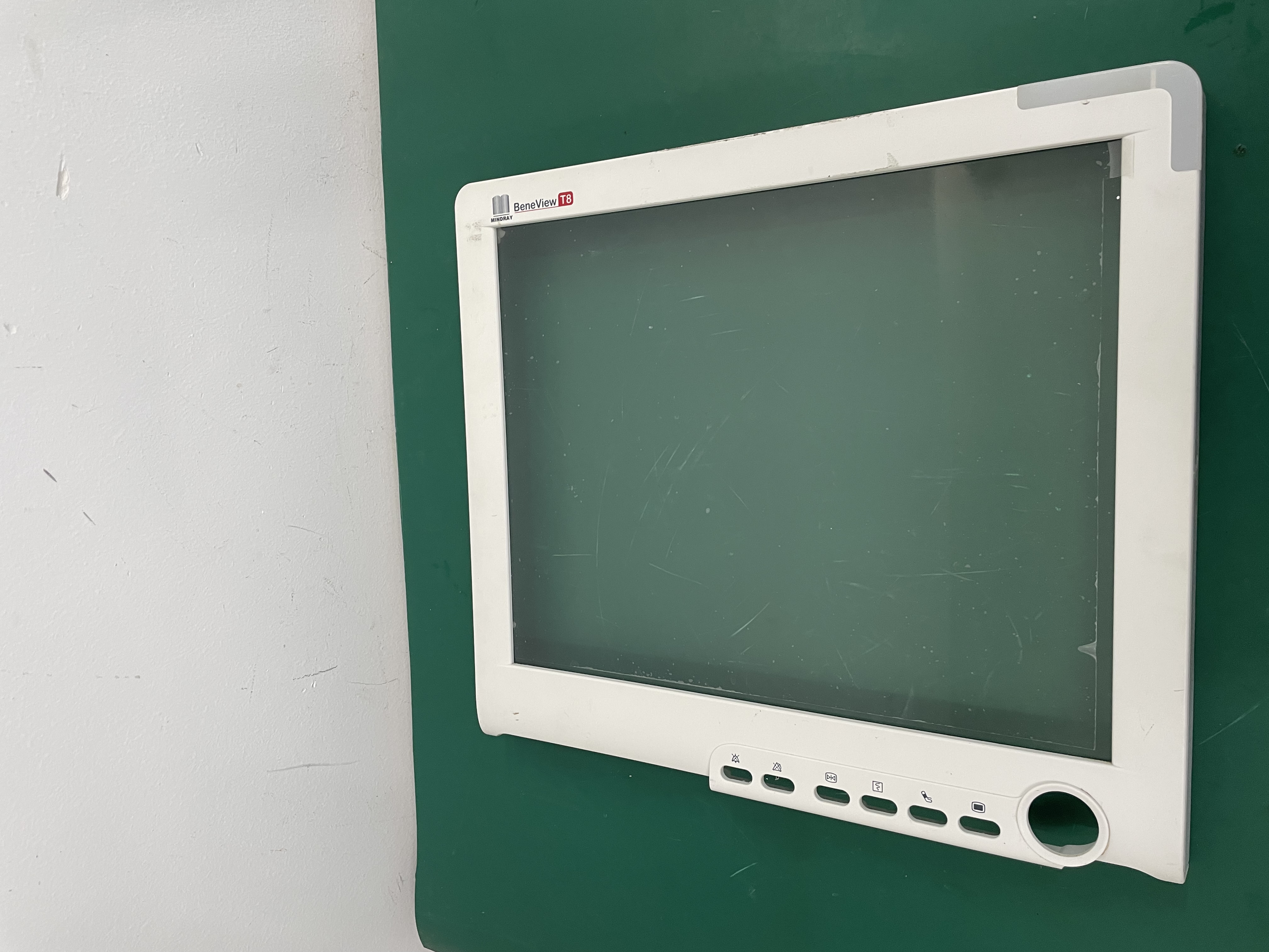 Panel Hadapan Monitor Pesakit Mindray T8