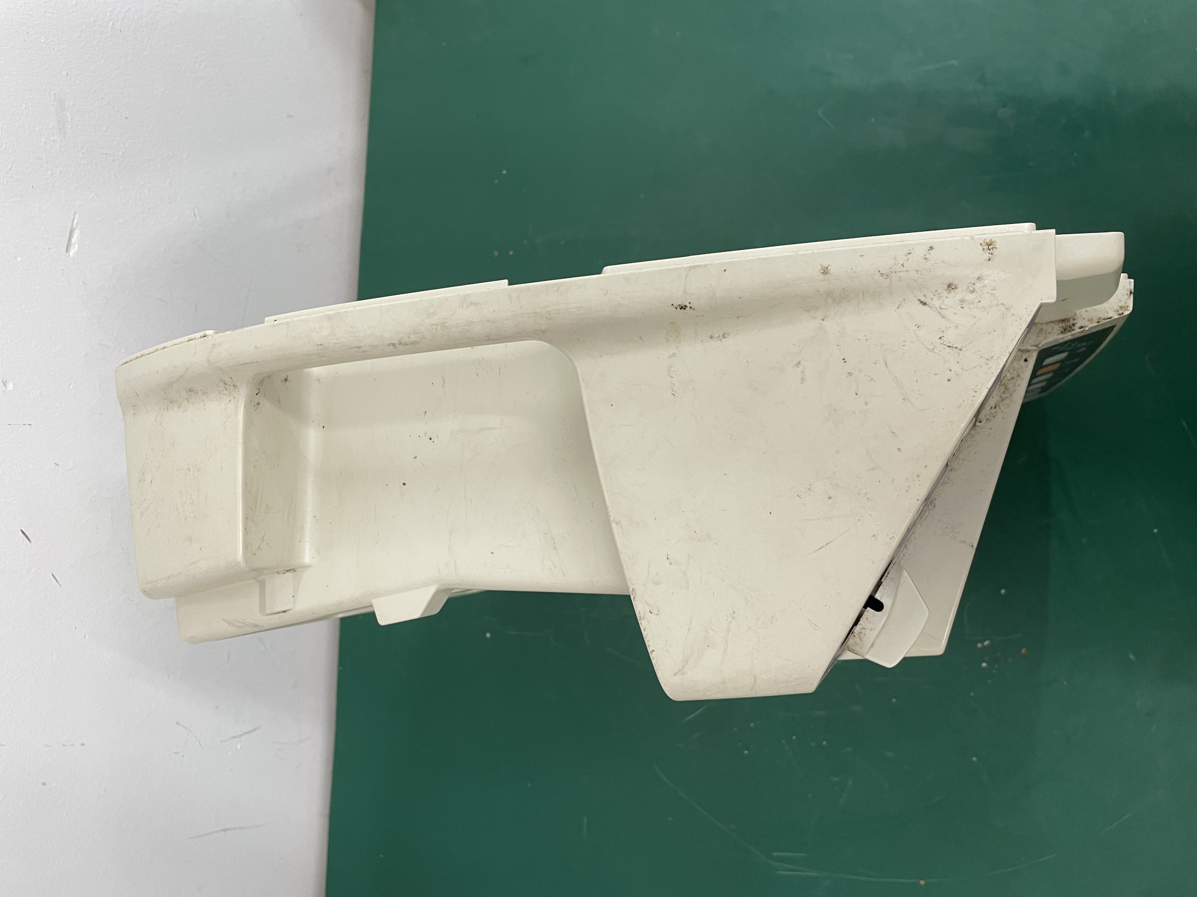 Nihon Kohden Cardiolife TEC-7621C Defibrillator Top Cover Casing
