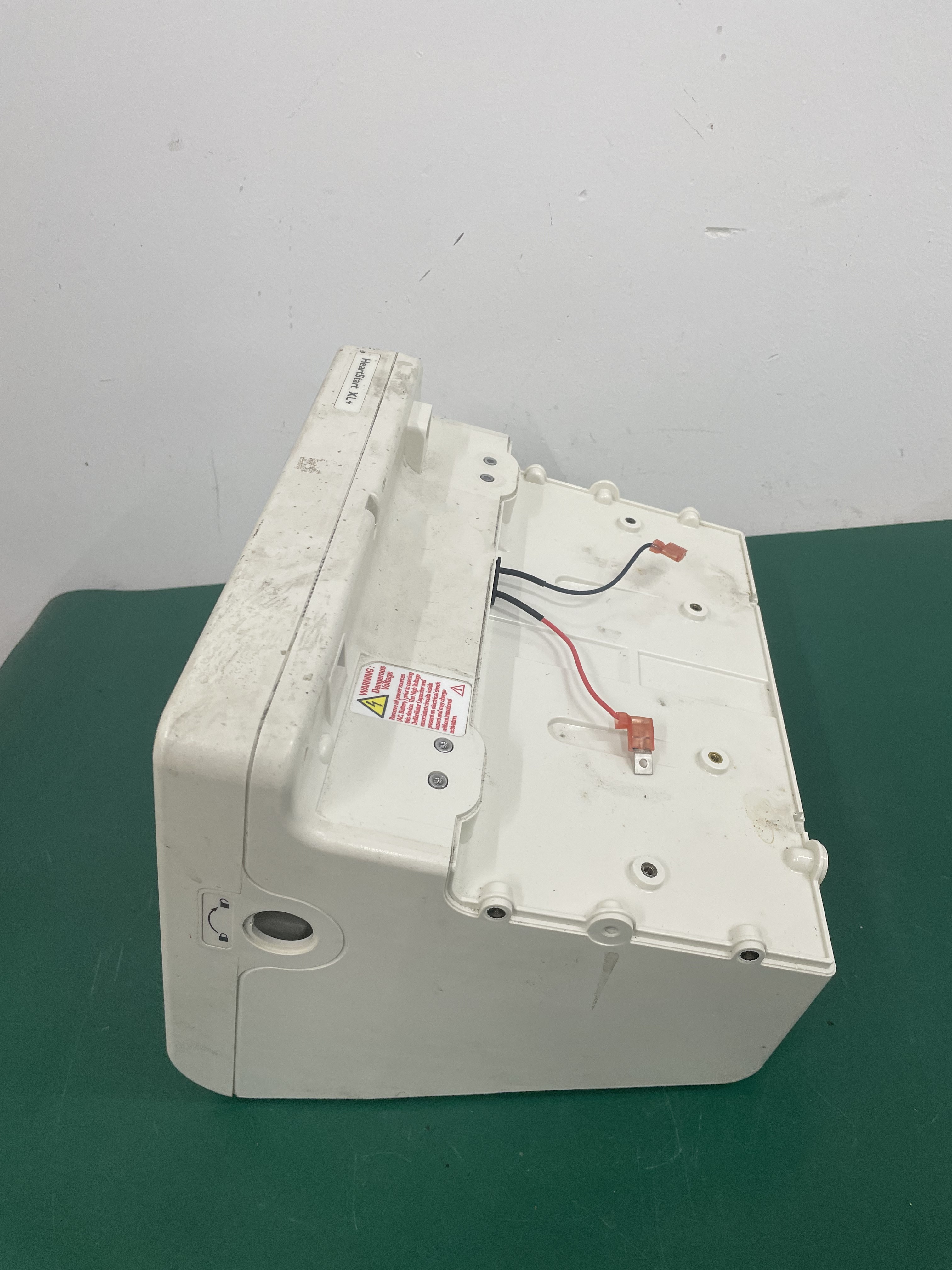 Selongsong Penutup Defibrilator Philips Heartstart XL+