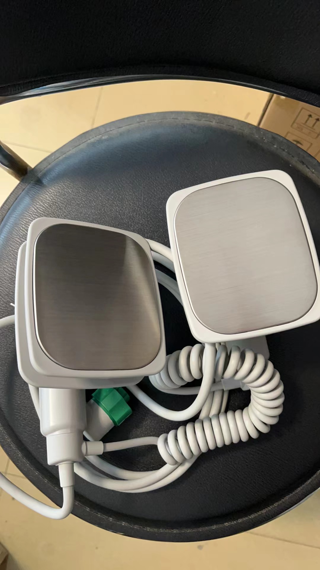 เครื่องกระตุ้นหัวใจด้วยไฟฟ้า Philips Effica DFM100 MRX