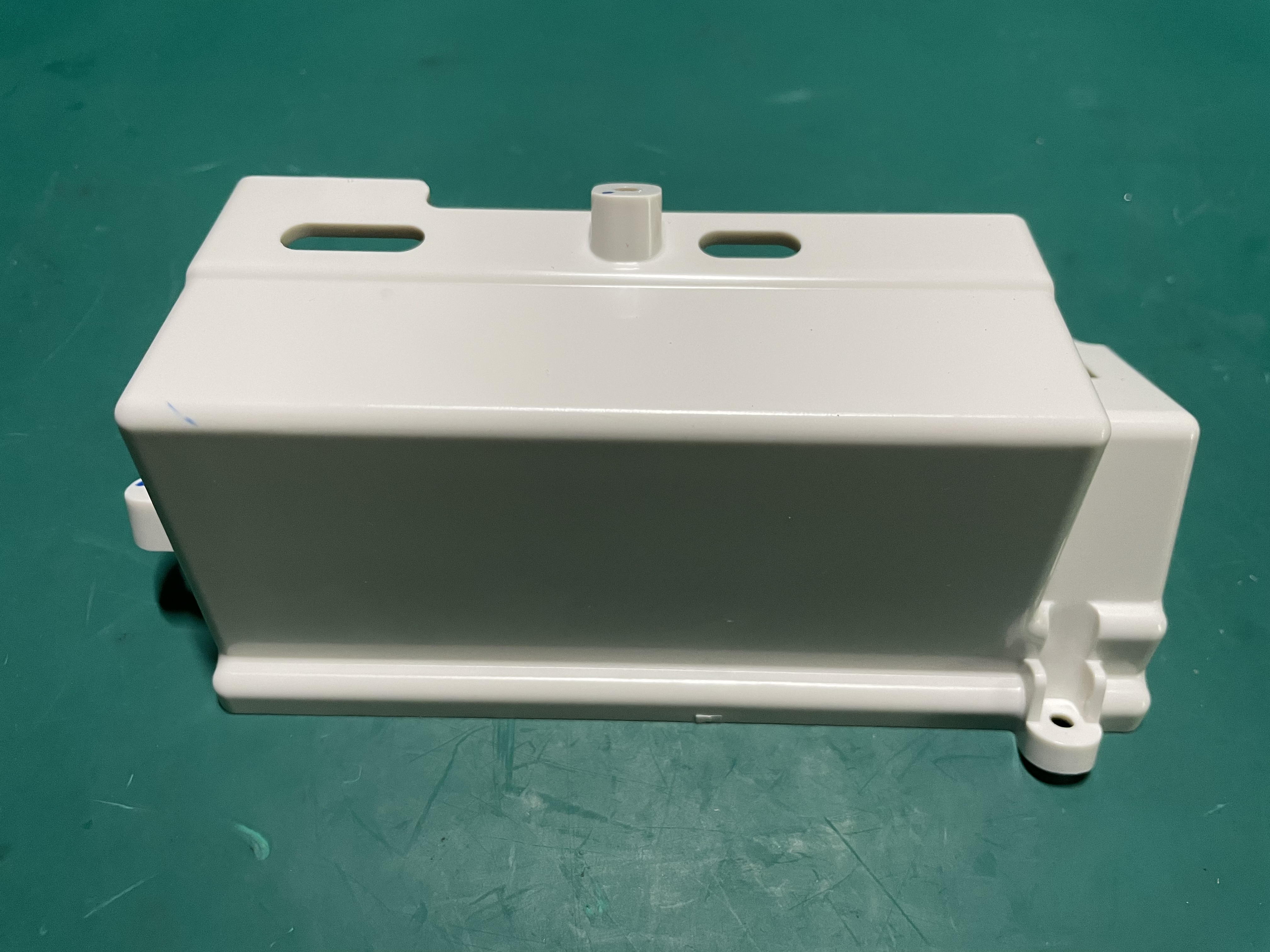 ฝาครอบภายในแบตเตอรี่ของเครื่องกระตุ้นหัวใจ Nihon Kohden TEC-5602