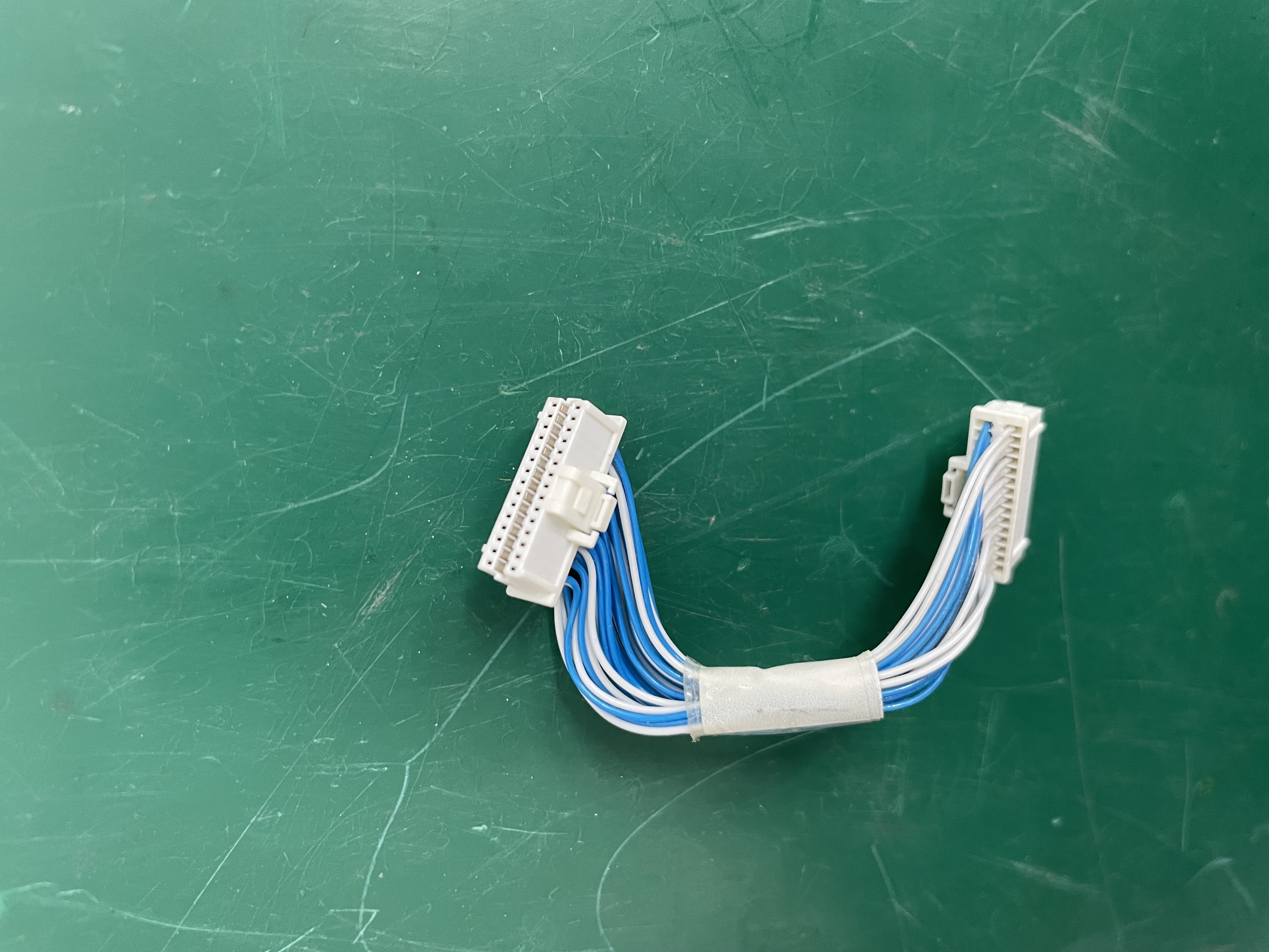 สายเชื่อมต่อจอภาพผู้ป่วย Mindray T8 SUPER ระหว่างแป้นพิมพ์และเมนบอร์ด C50450-3