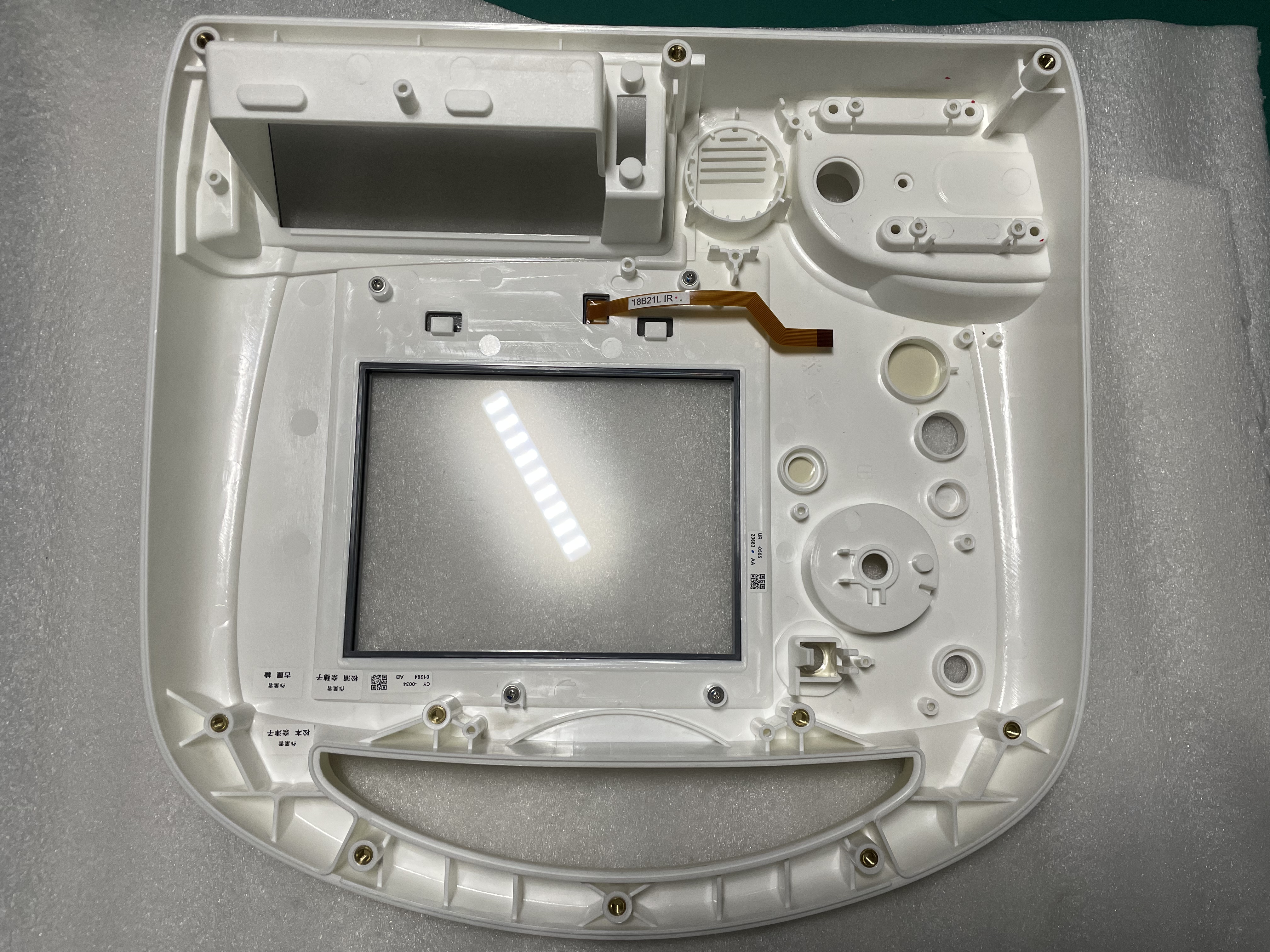 Nihon Kohden TEC-5602 Defibrillator Front Cover With Key Membrane CY-0034 18B21LIR
