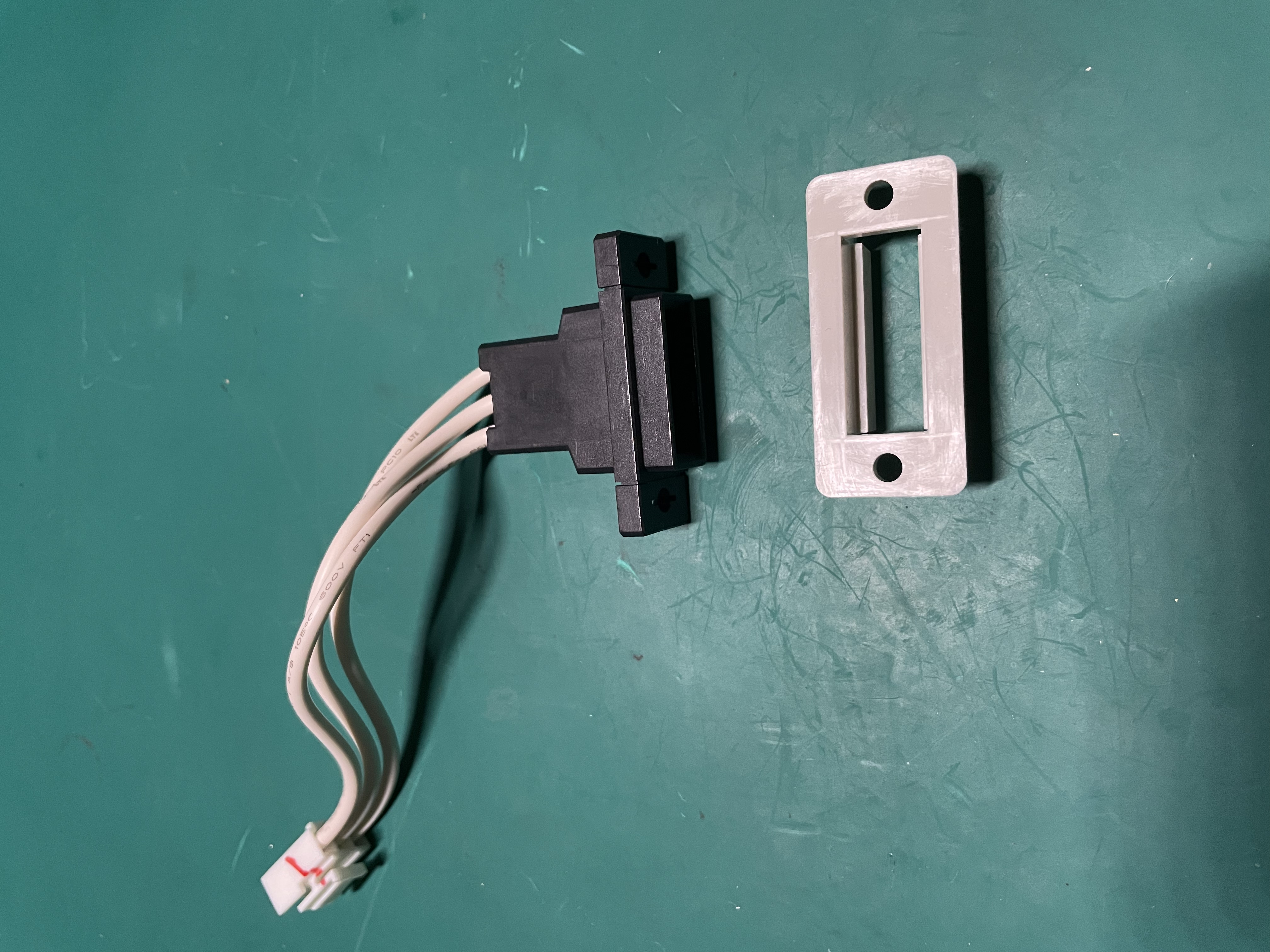 สายเชื่อมต่อแบตเตอรี่เครื่องกระตุ้นหัวใจ Nihon Kohden TEC-5602