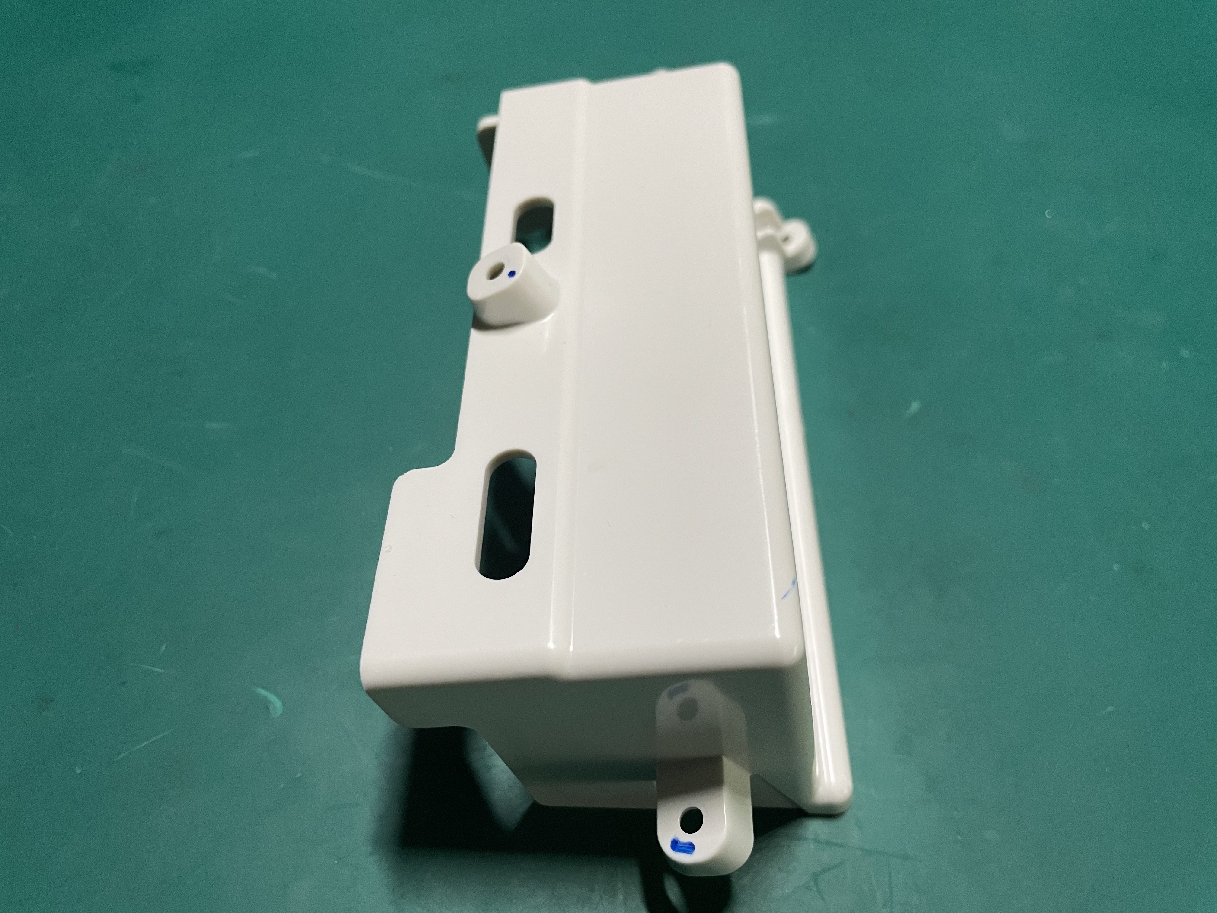 ฝาครอบภายในแบตเตอรี่ของเครื่องกระตุ้นหัวใจ Nihon Kohden TEC-5602