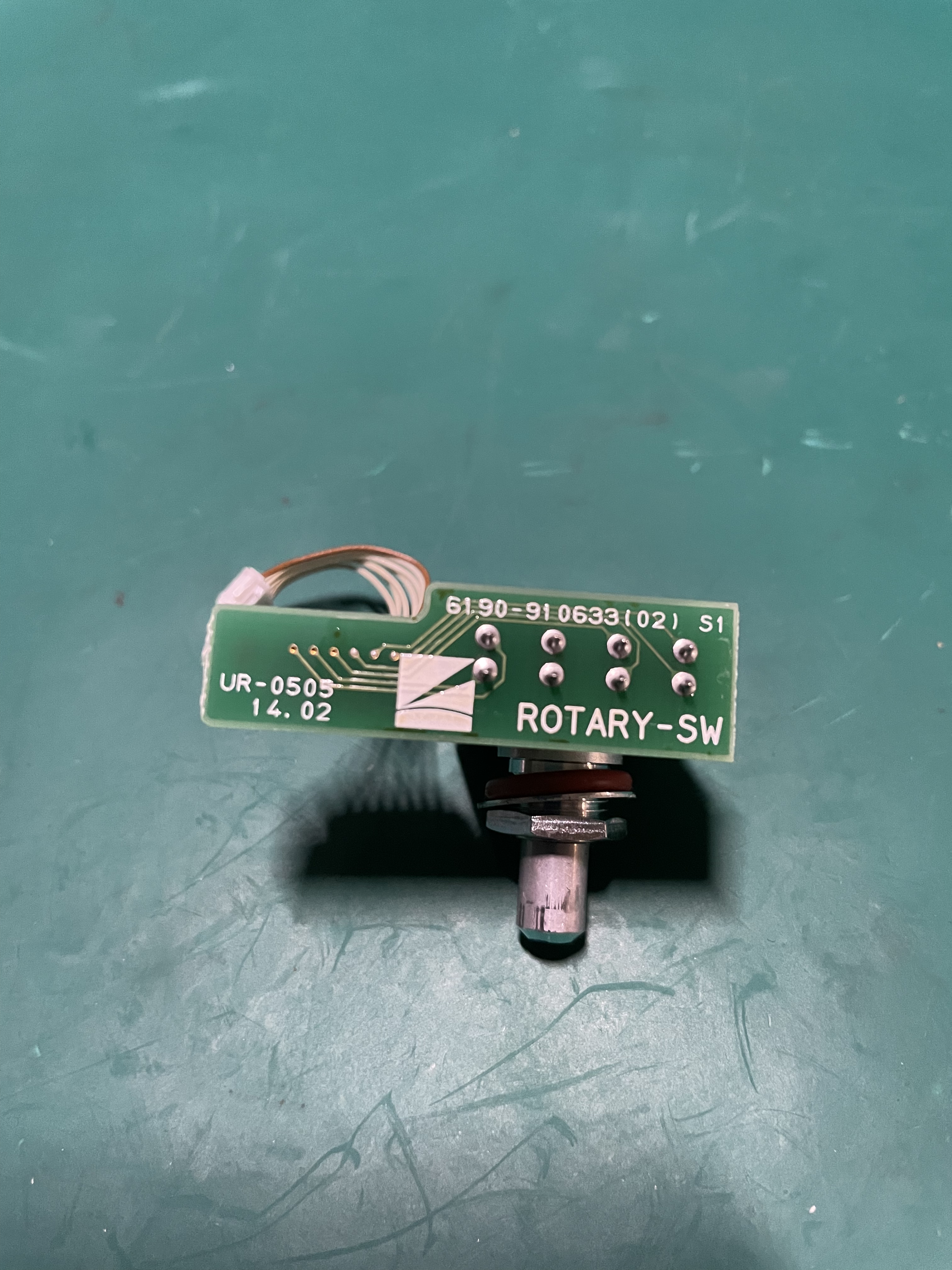 Nihon Kohden TEC-5602 Defibrillator Encoder Rotary UR-0505 6190-901633(02) S1