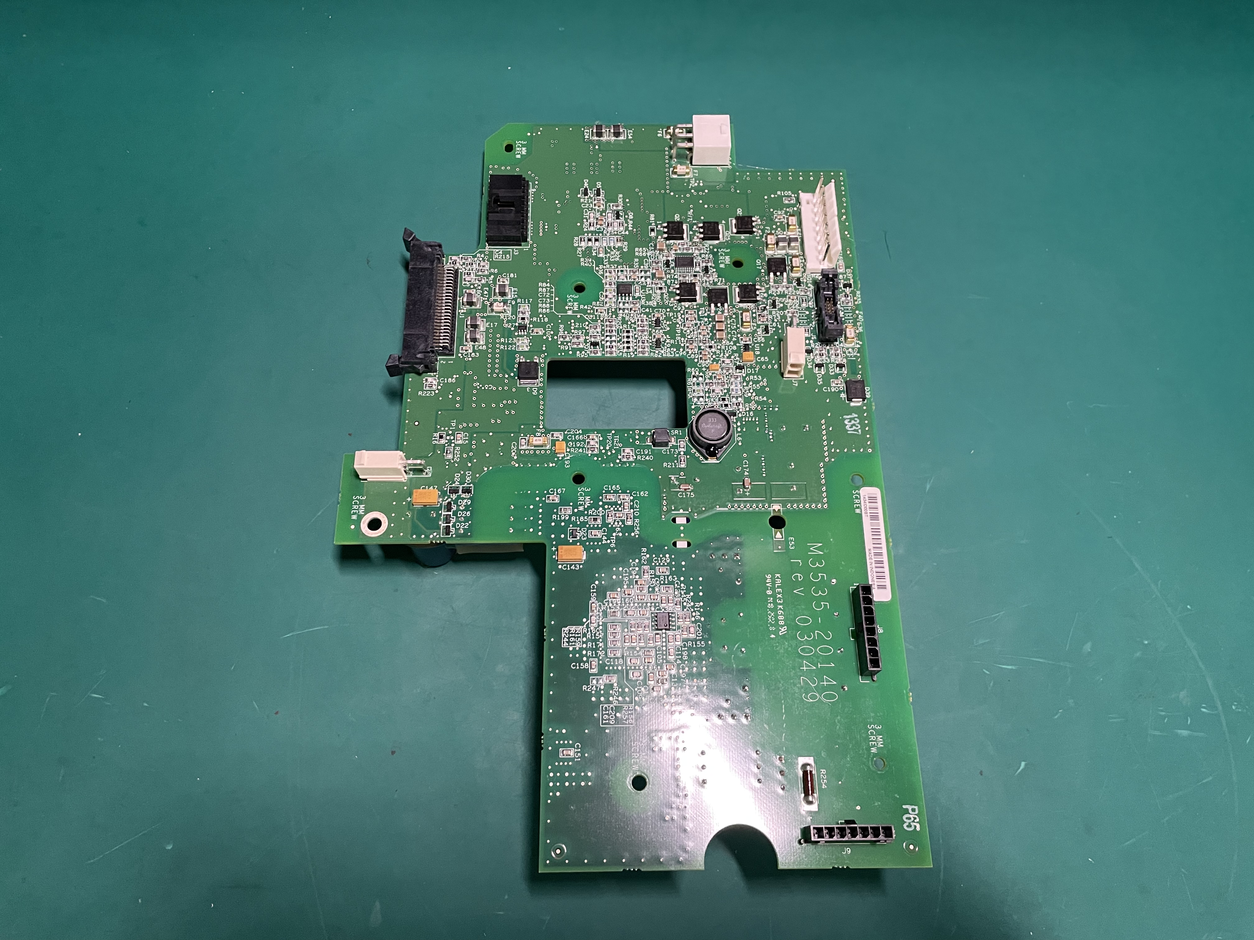 Philips MRX M3535A บอร์ดจ่ายไฟสำหรับเครื่องกระตุ้นหัวใจ M3535-60140
