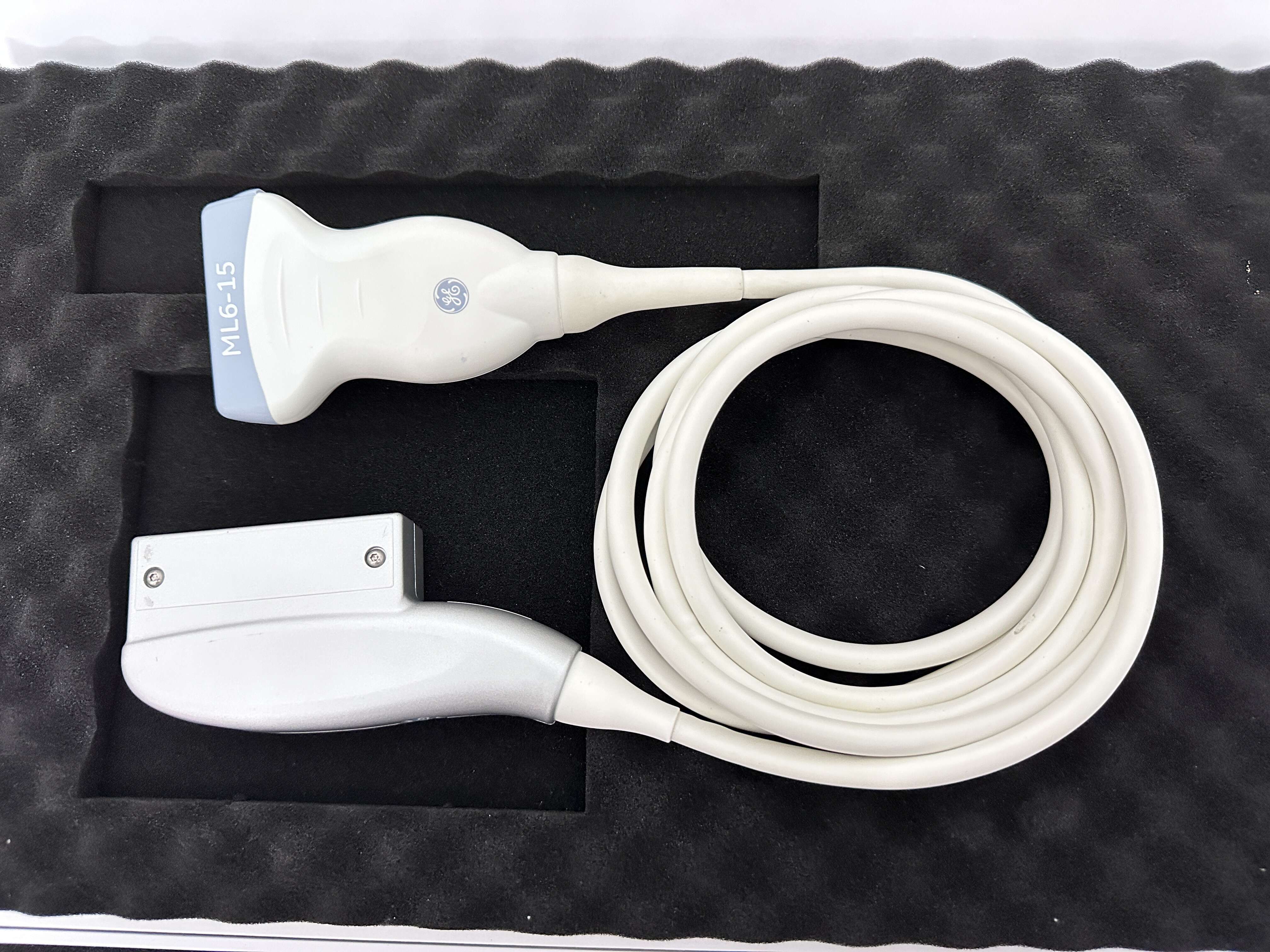 Sonda de ultrasonido lineal GE ML6-15-RS Matrix usada en buenas condiciones