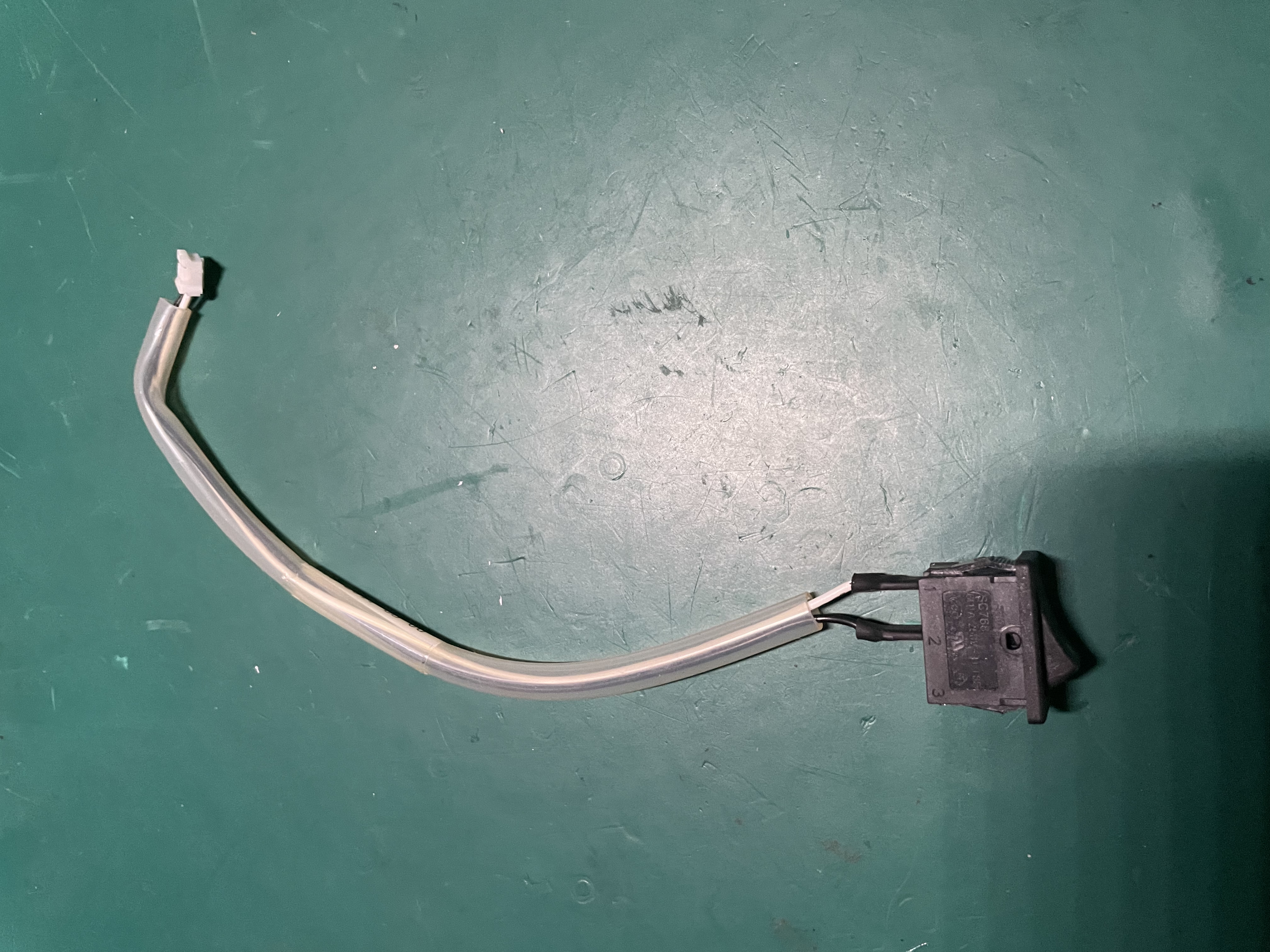Cable de conmutación de alimentación del monitor fetal Edan F6 01.13