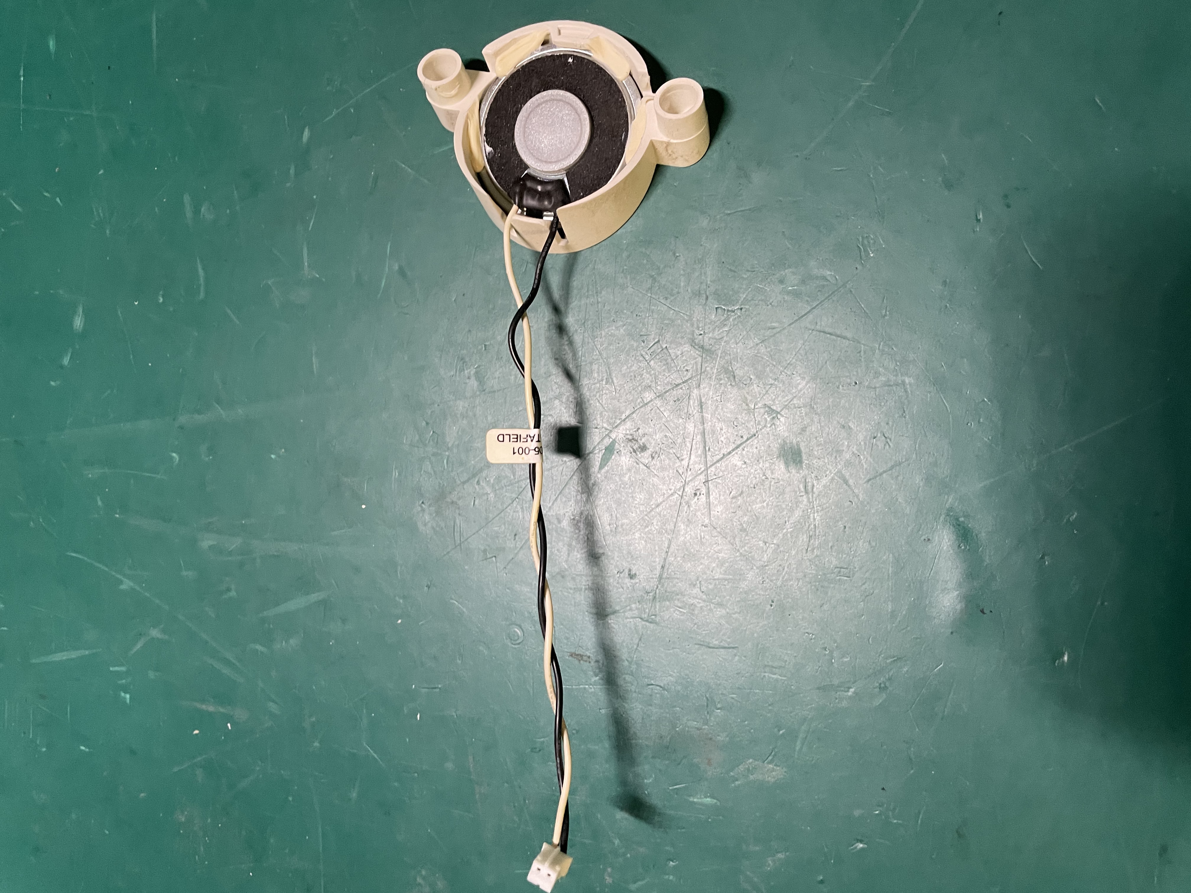 Altavoz monitor GE B20