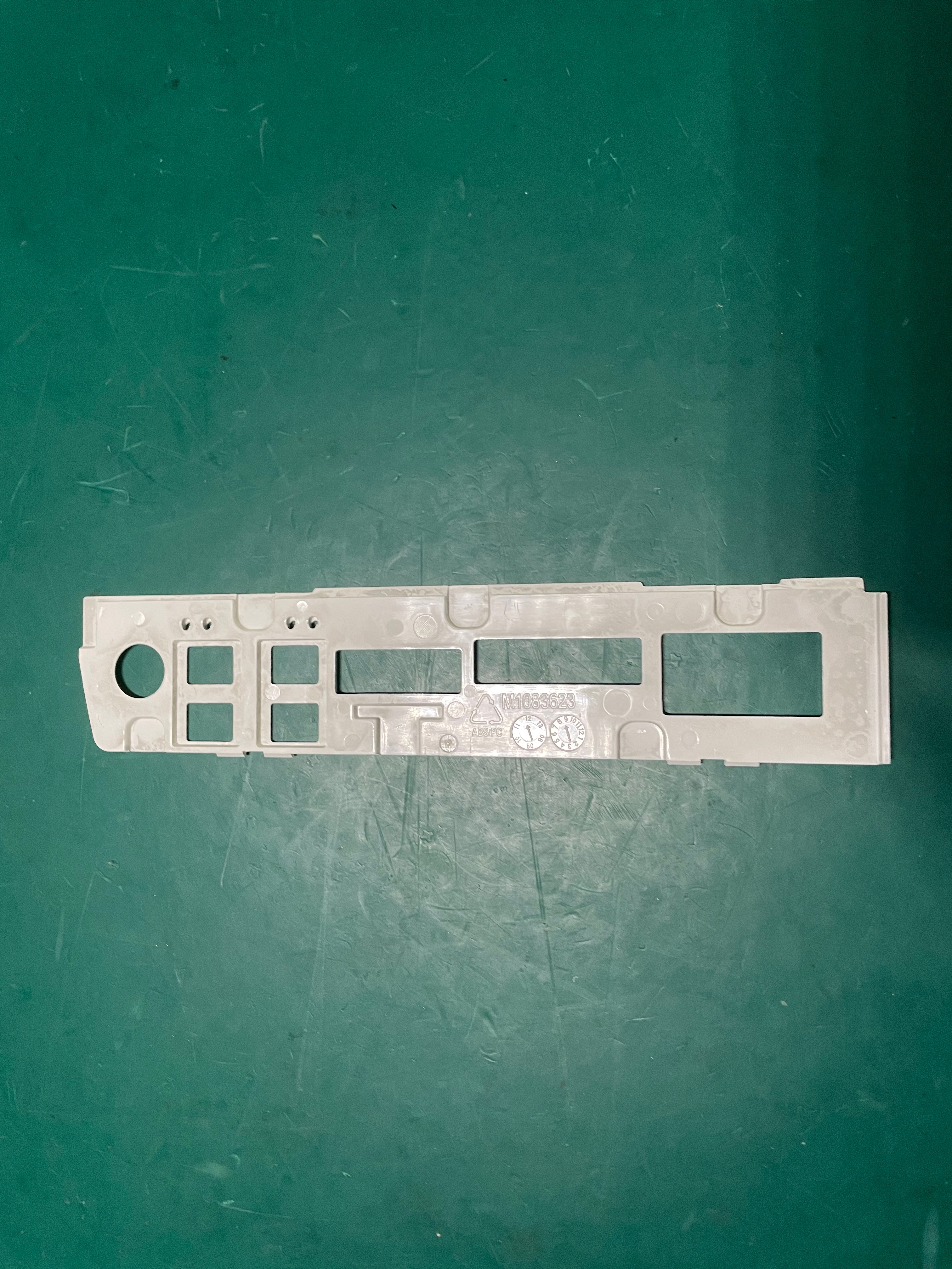 GE B650 Patient Monitor IO Module Interface Panel M1083623