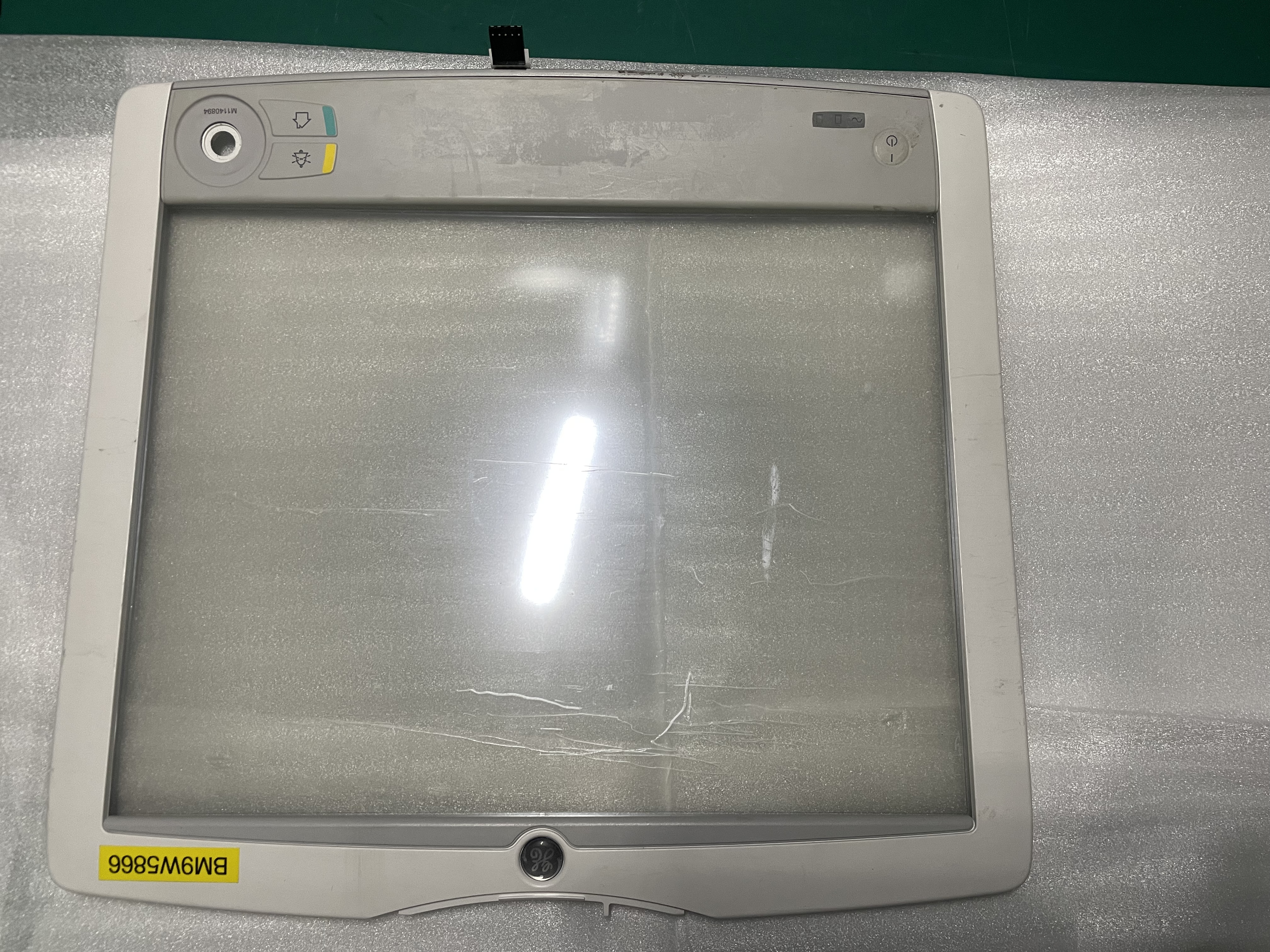 ชุดแผงด้านหน้าสำหรับตรวจสอบผู้ป่วย GE B650 พร้อมหน้าจอสัมผัส M1130214 SCN-A5-FLT15