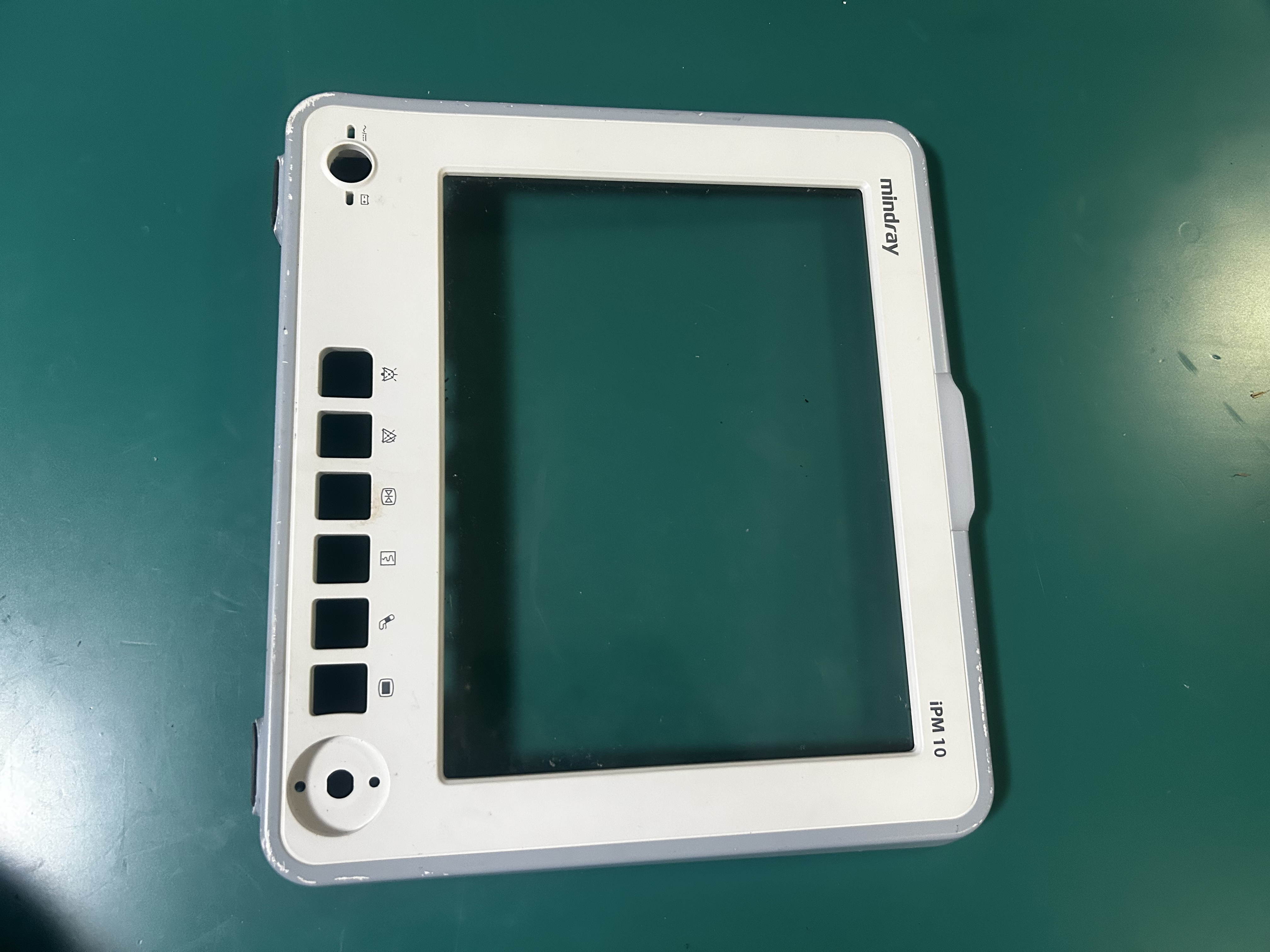 Mindray IPM10 monitor front shell 043-001872