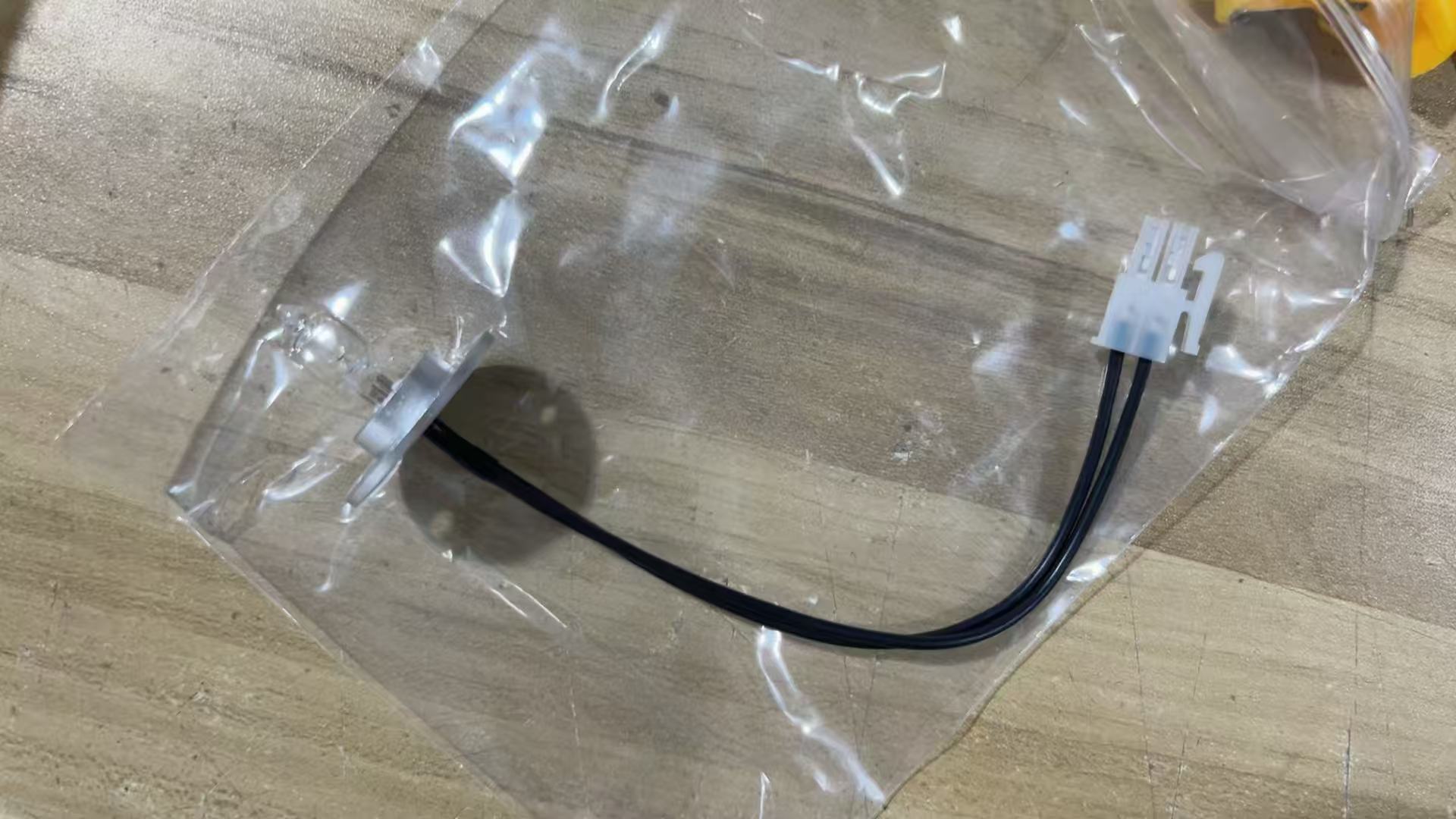 Pemasangan Lampu Sumber Cahaya Mindray BA88A PN801-BA89-00013-00