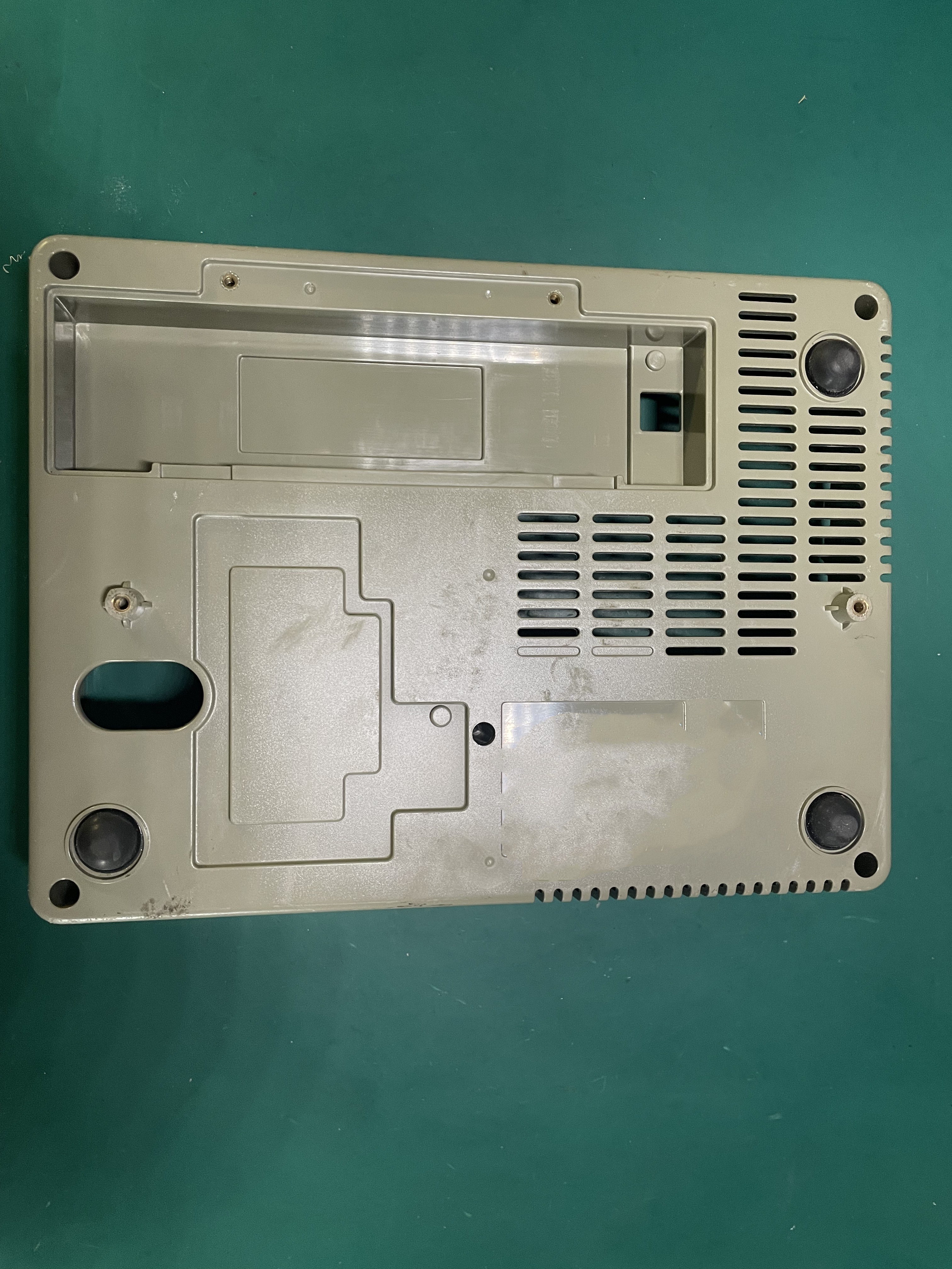 Nihon Kohden ECG-6951E เครื่องตรวจคลื่นไฟฟ้าหัวใจด้านล่าง