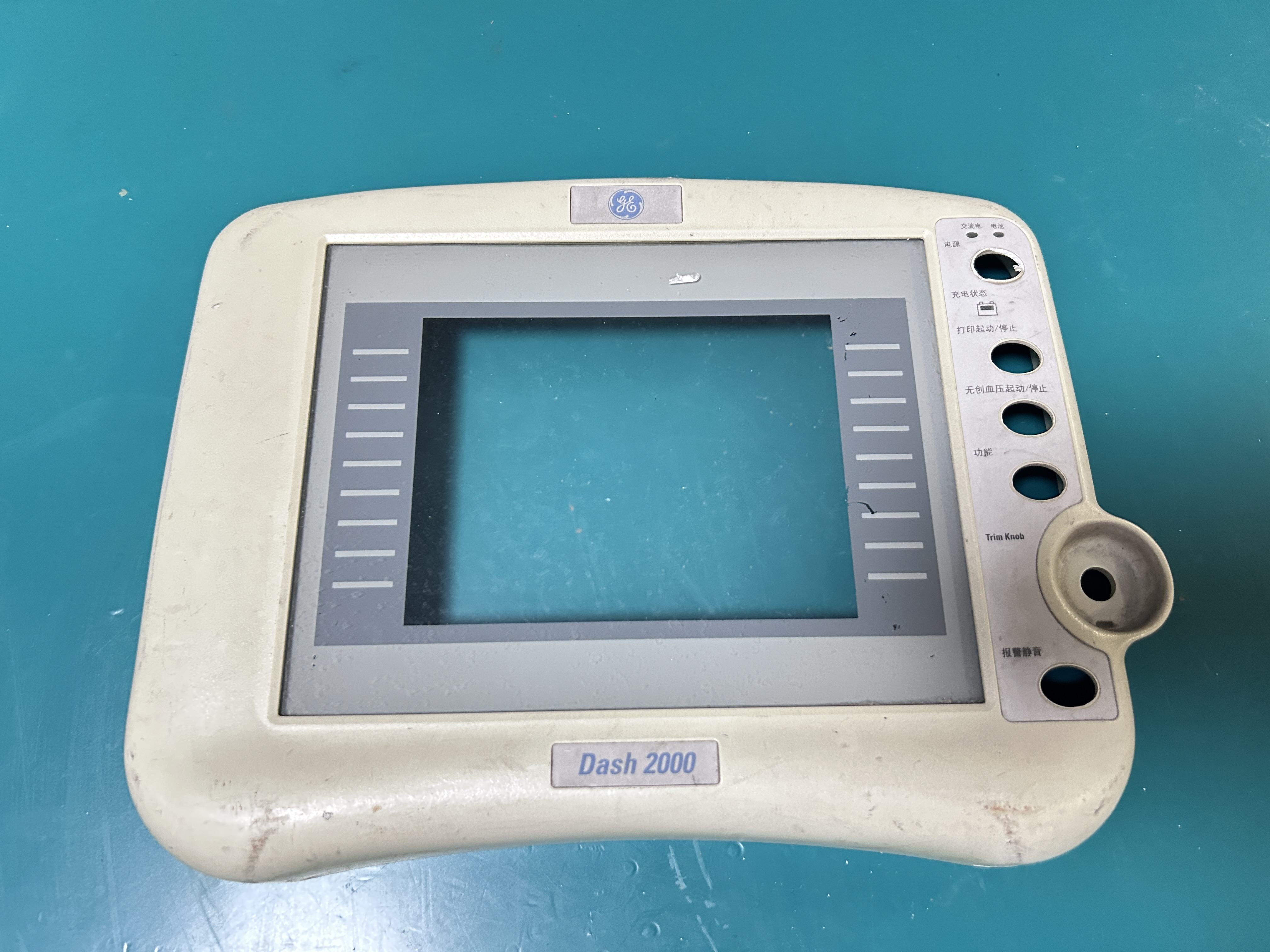 กรอบหน้าจอมอนิเตอร์ DASH2000 418633 -001 E100703 B1436