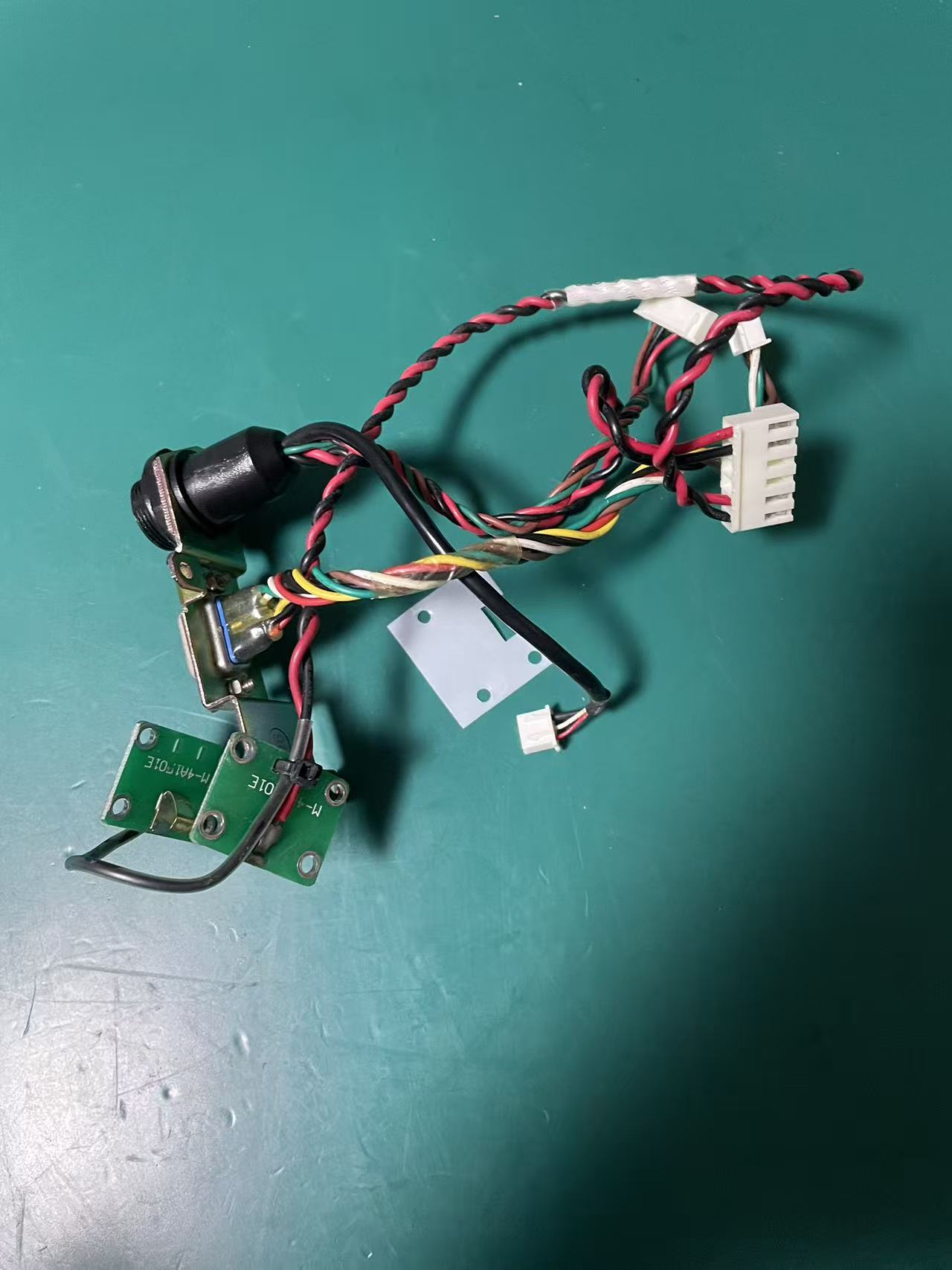 Interfaz de alimentación de la base del monitor Phlilips UT3000A, placa de batería M-4A1F01E y componente de interfaz VGA