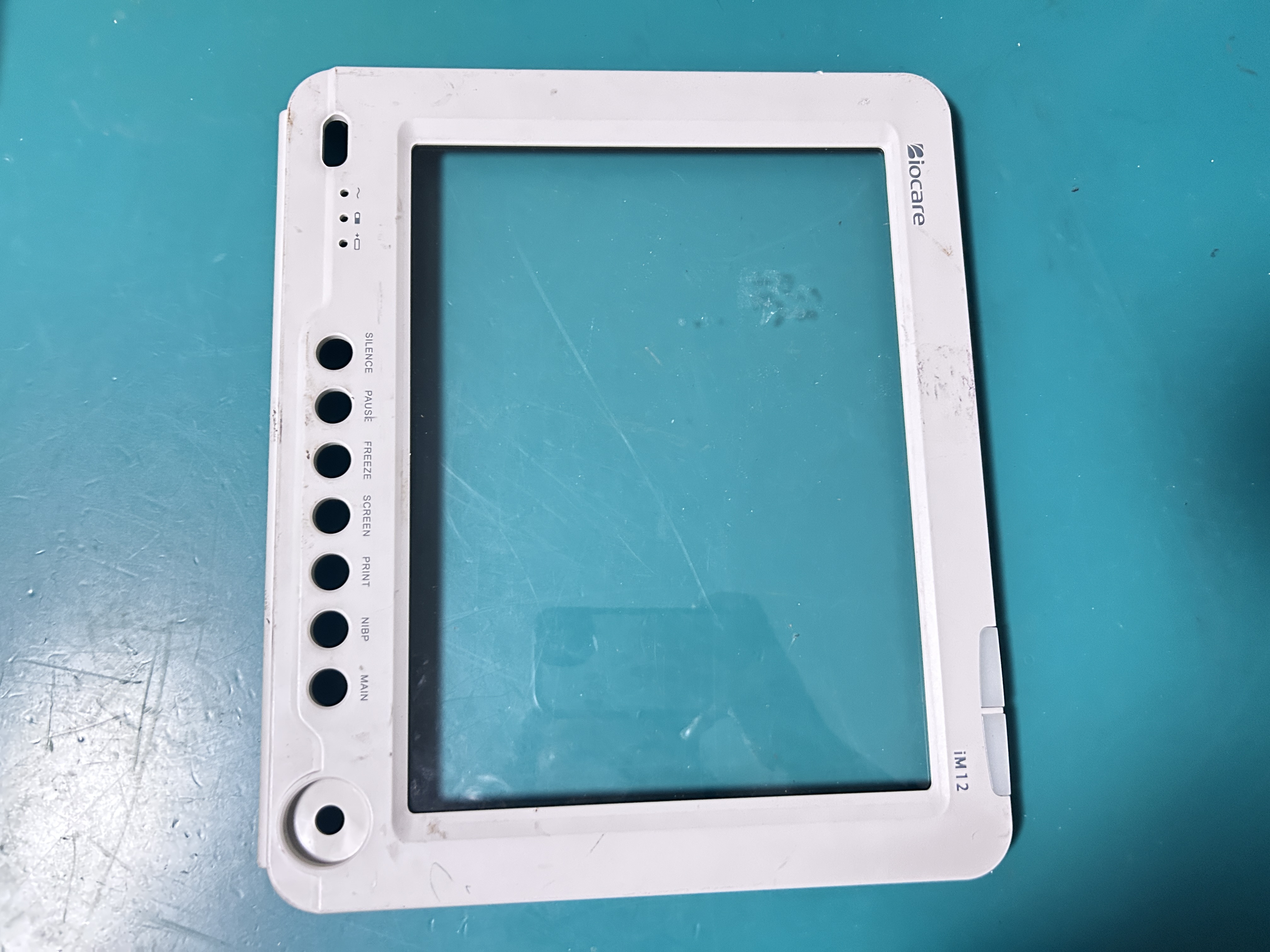 Biocare IM12 Monitor Front Cover