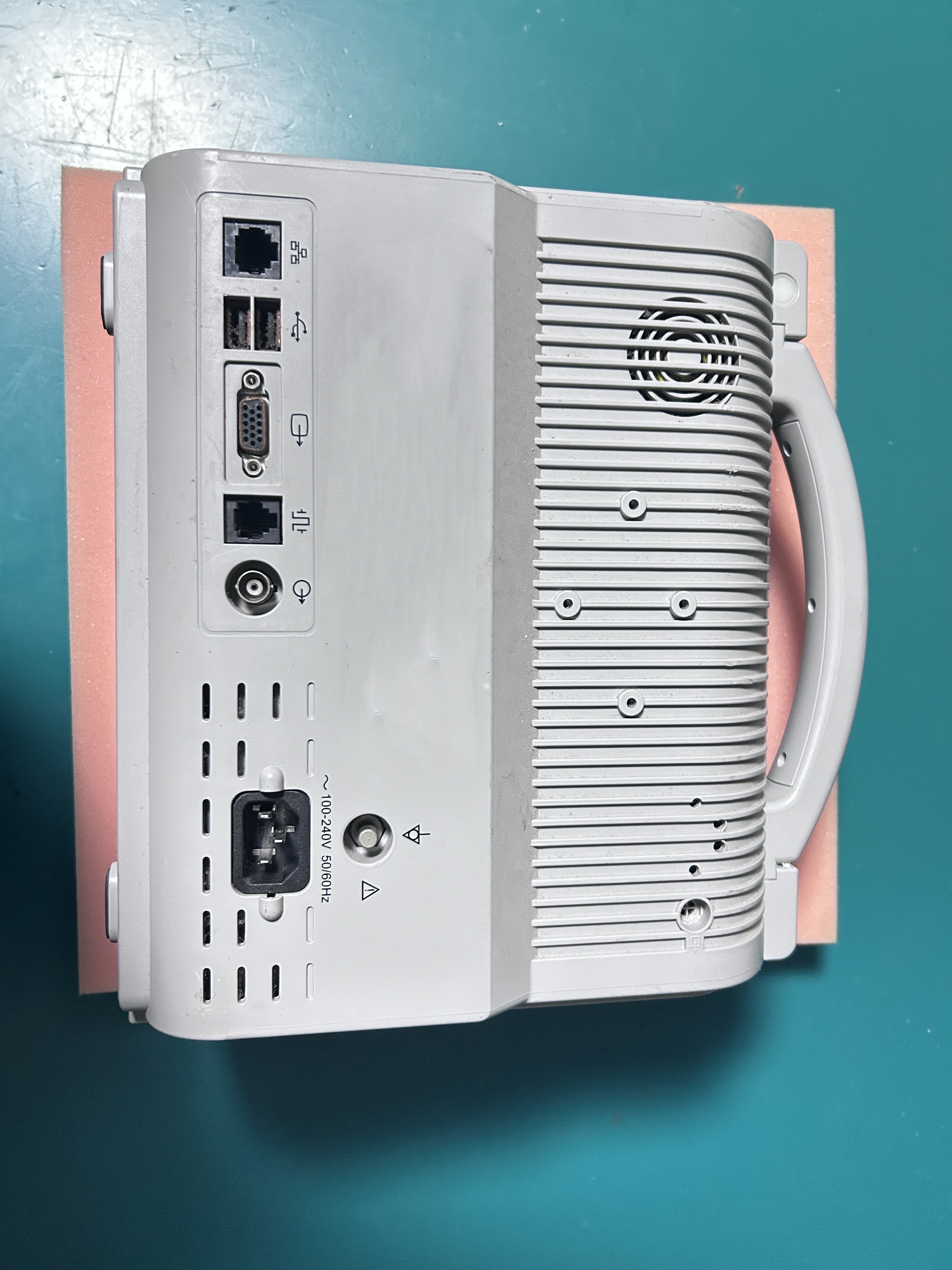 Monitor de pacientes Biocare IM12 usado por Biocare