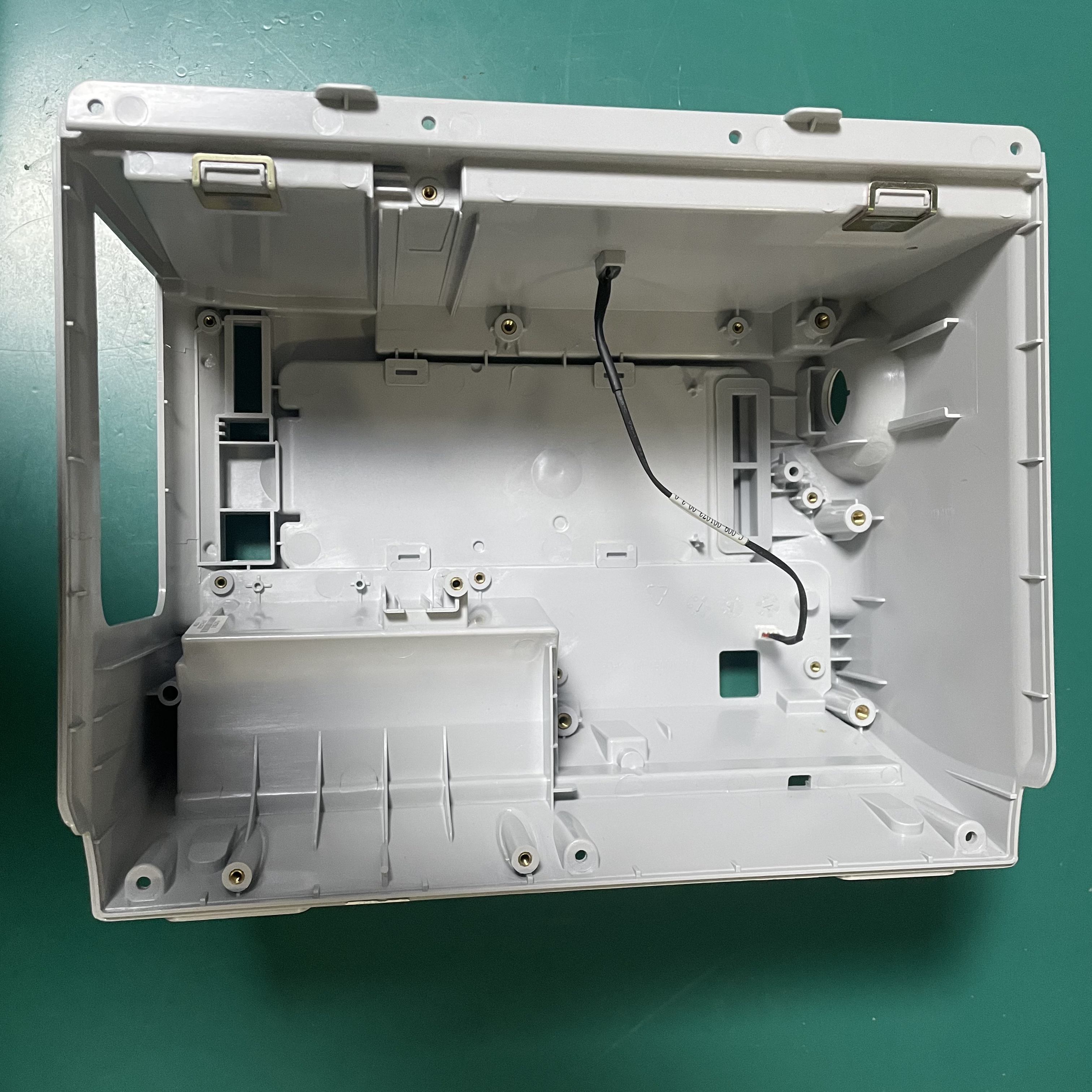 Penutup belakang defibrilator Mindray D3
