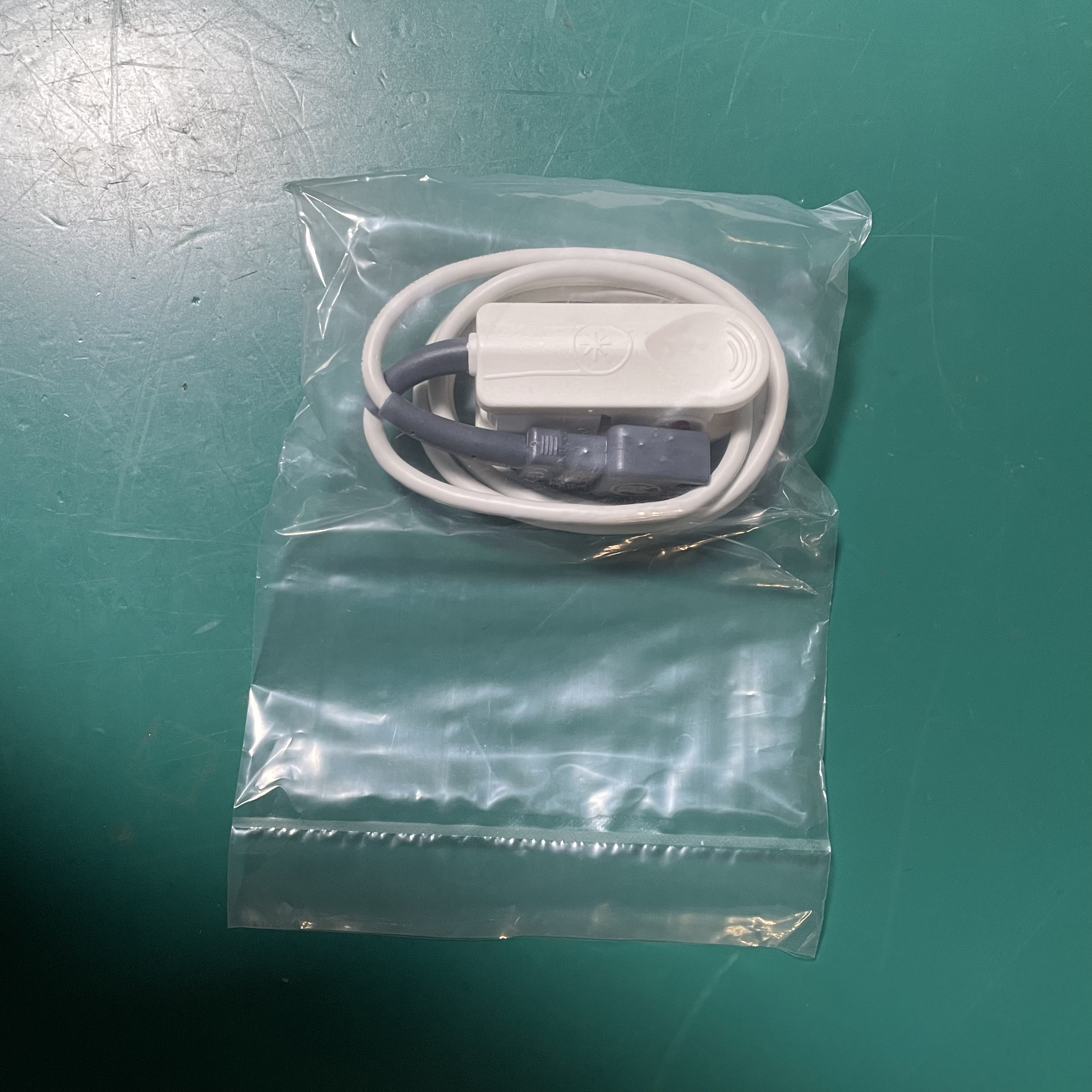 LNCS DCI SpO2 AdultReusable Finger Clip Sensor ใหม่เดิม REF 1863 ล็อต 24HN7