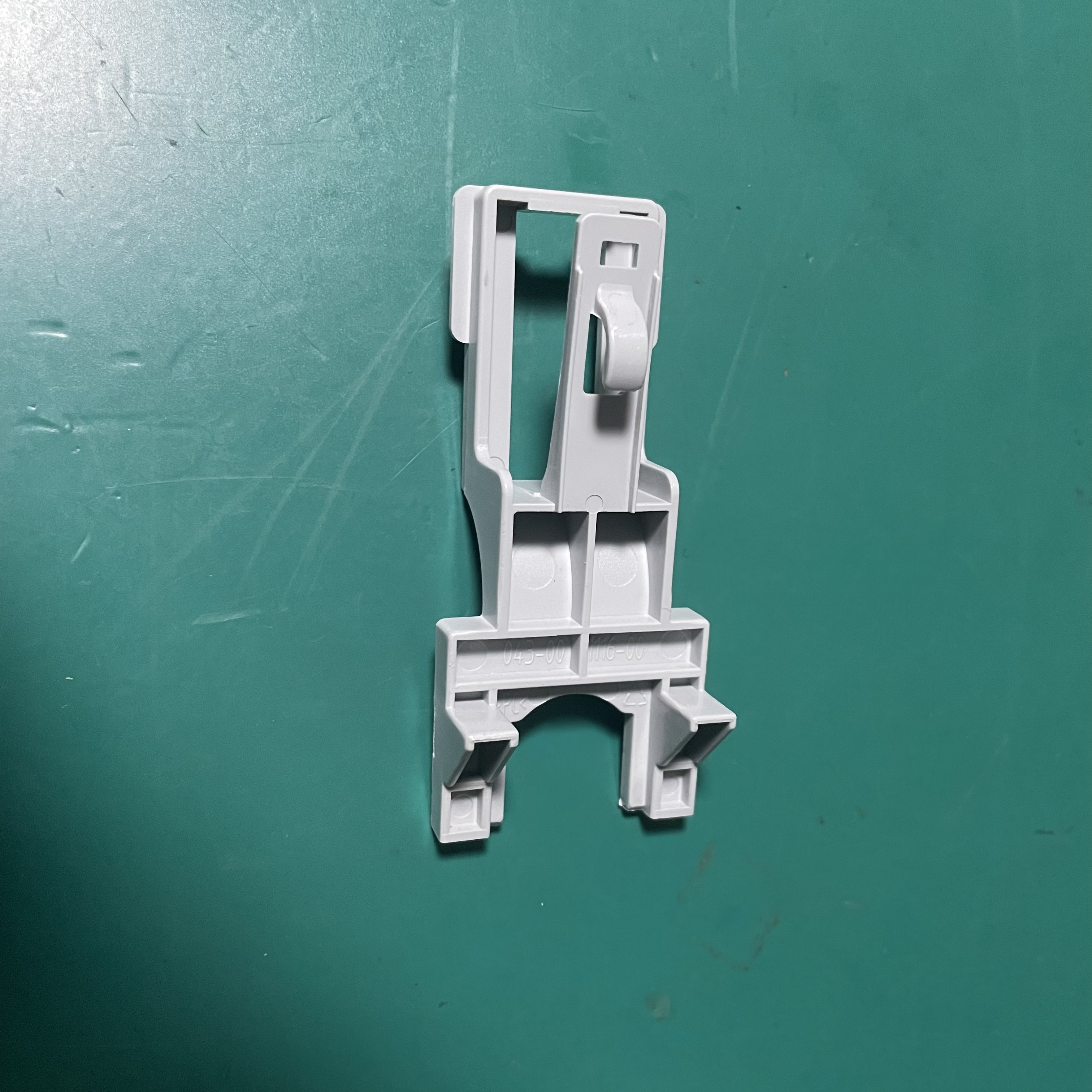 Mindray D3 defibrillator electrode handle interface fixing plastic clip 043-00-1116-00