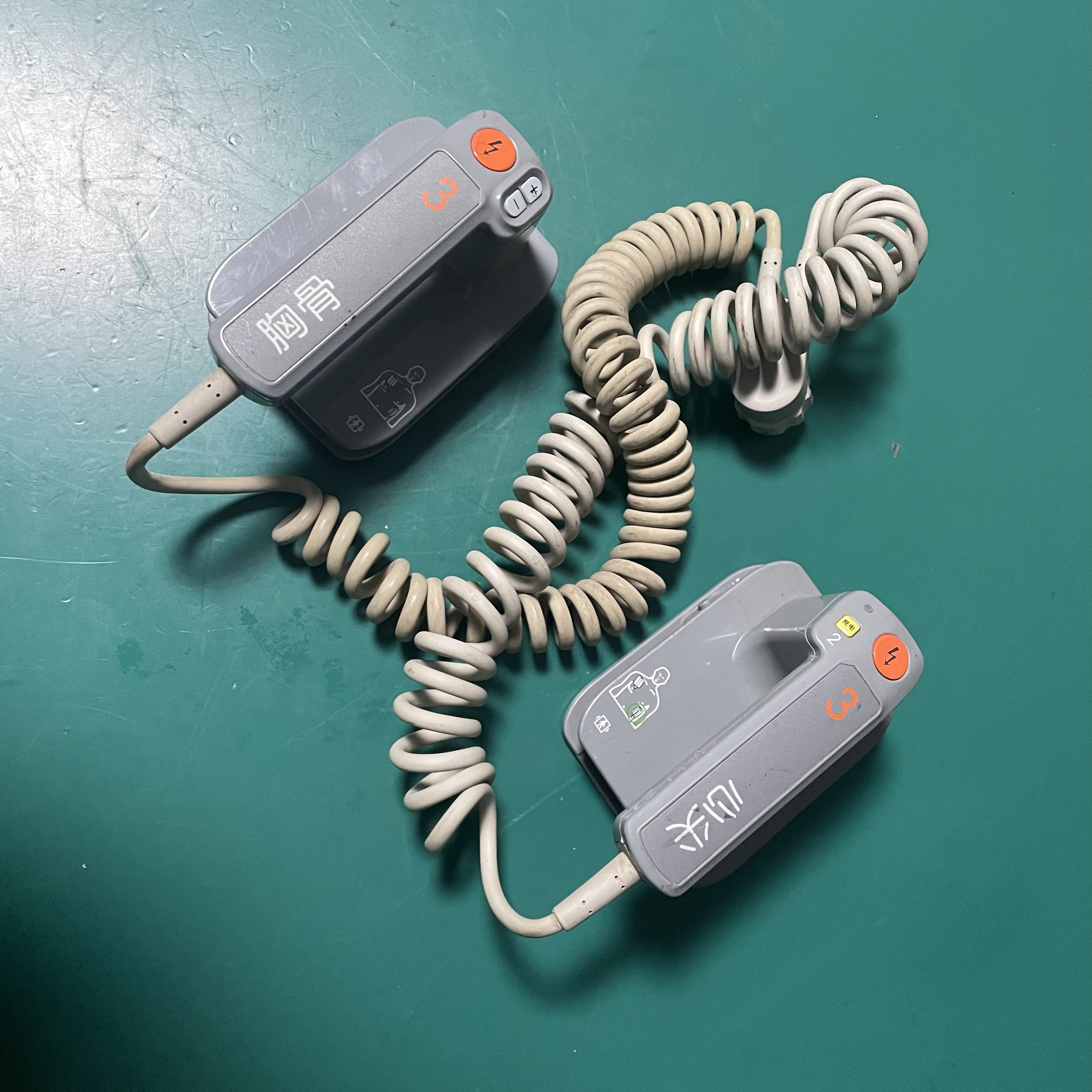 Mindray D3 defibrillator electrode handpiece