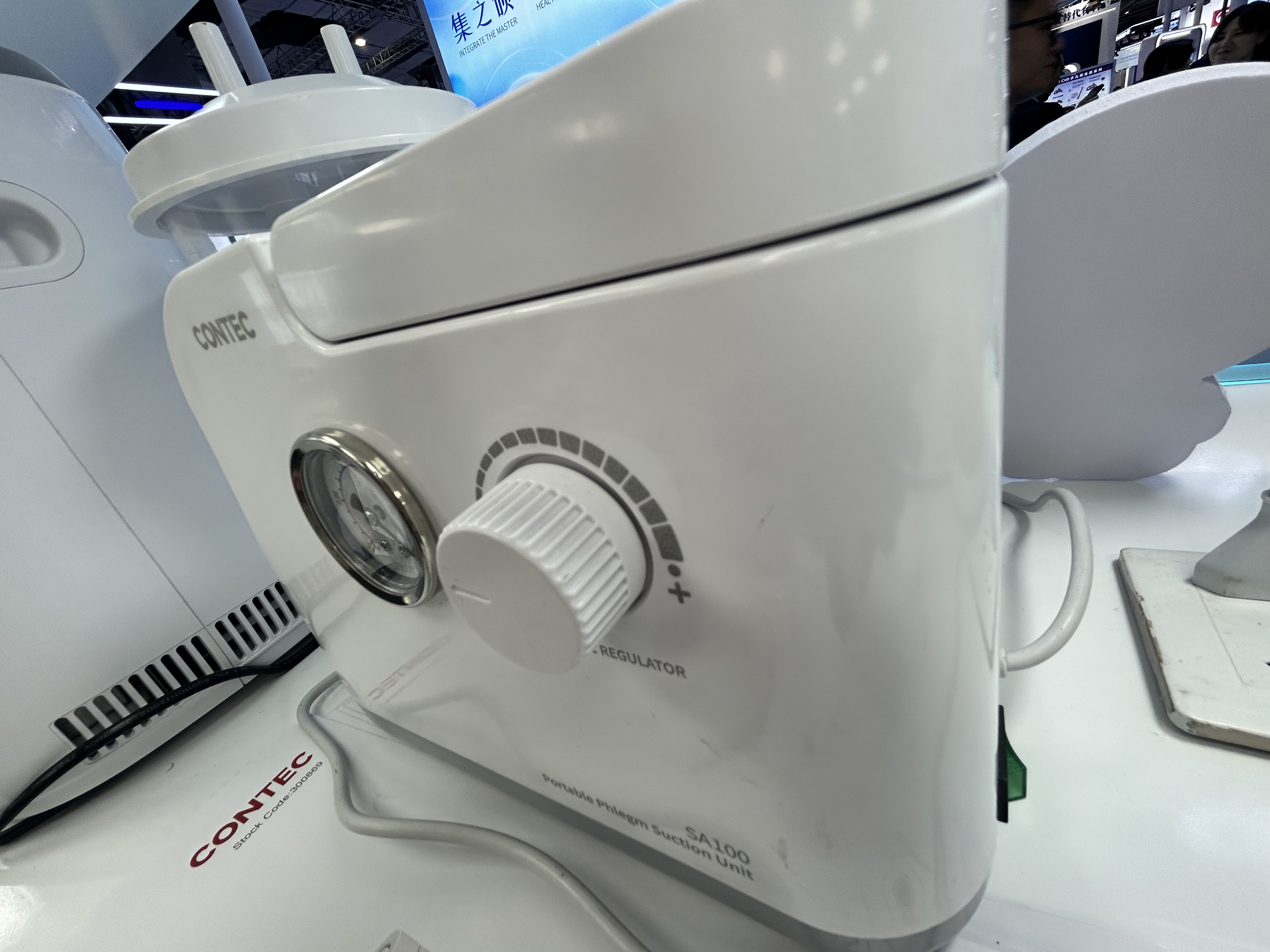 Máquina de succión portátil CONTEC SA100