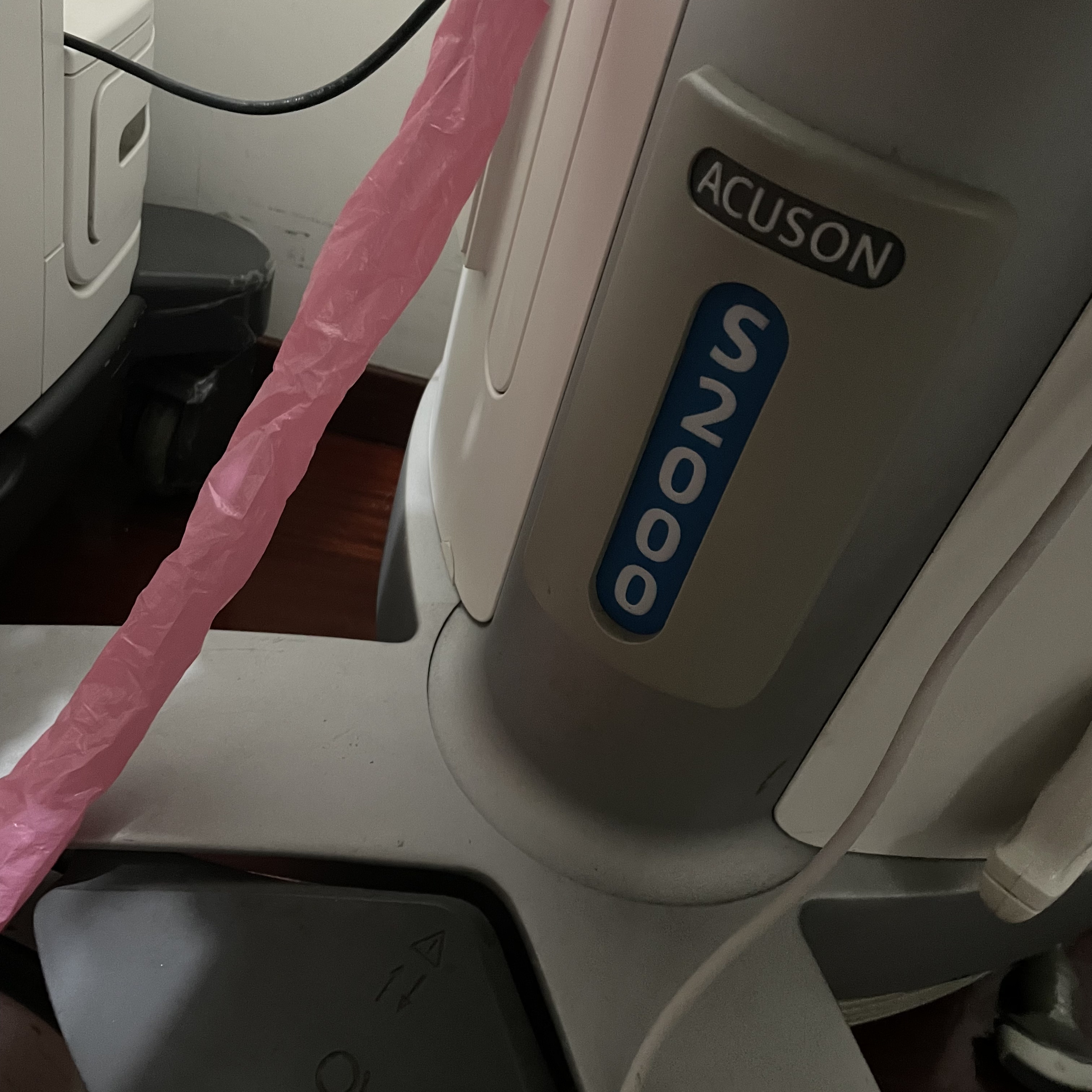 Sistema de diagnóstico por ultrasonido Doppler color SIEMENS Acuson S2000