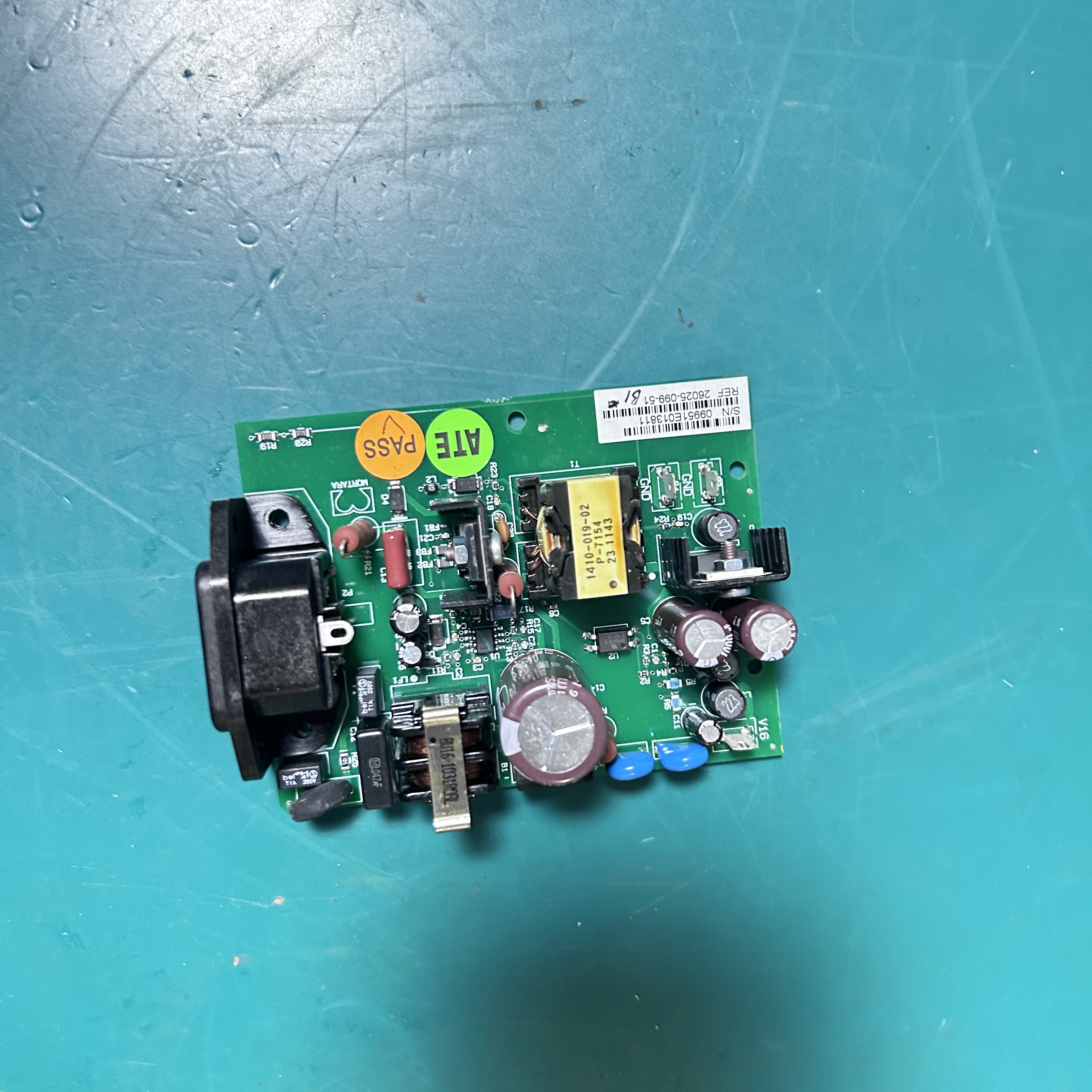 Mortara ELI250C ECG machine power board with three pronged power supply 26025-099-51 5525-09-09-05A