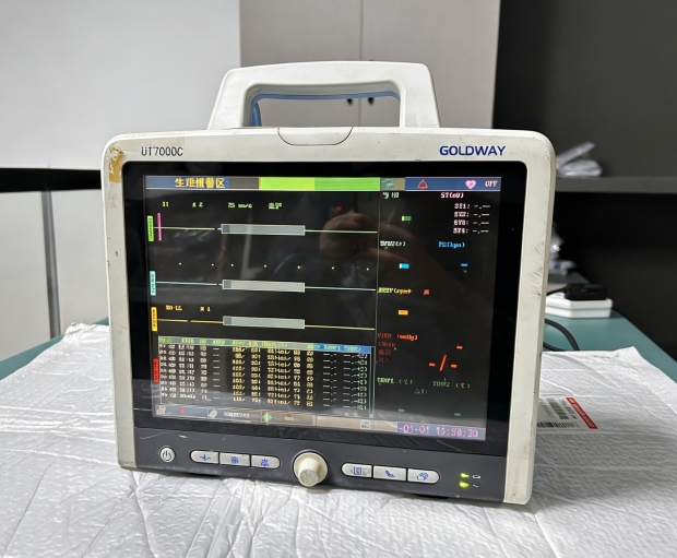 Philips Goldway UT7000C Monitor de paciente usado reparación