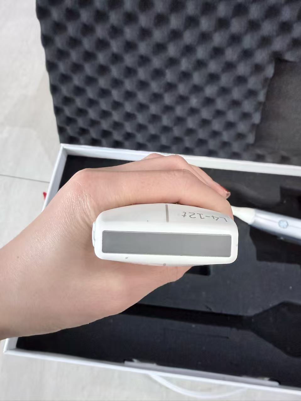 GE L4-12t-RS Wideband Linear Array Probe for Login r7 REF 5433596