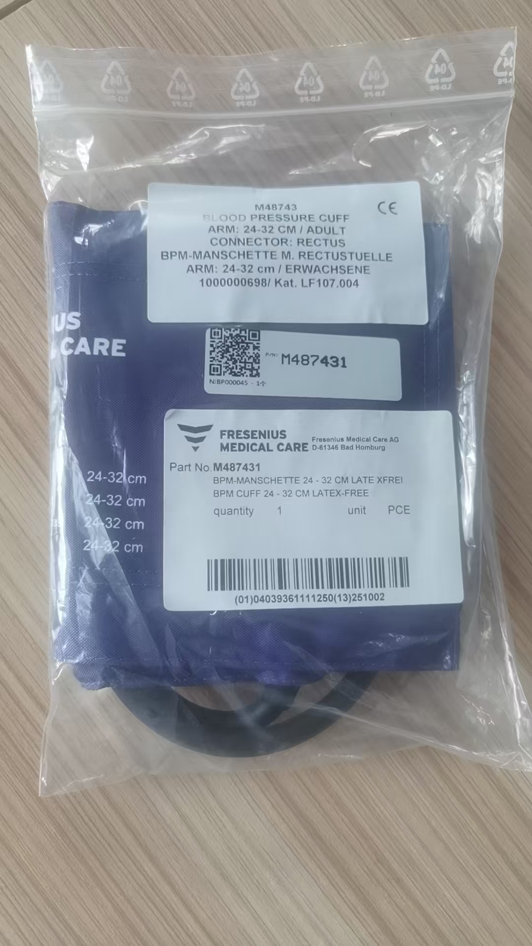 Fresenius Medical Blood Pressure cuffs M487431 new original 24-32CM