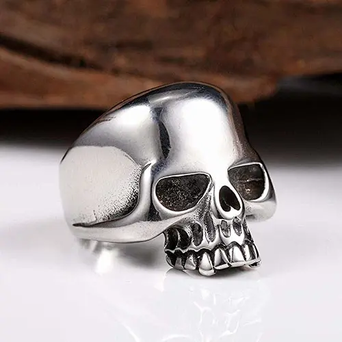 skull ring