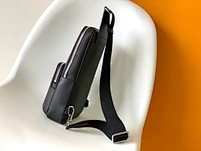 AVENUE SLING BAG