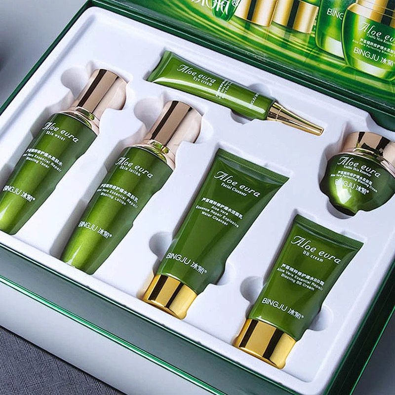 Wholesale private label face beauty cosmetic gift set natural organic aloe vera whitening skin care sets