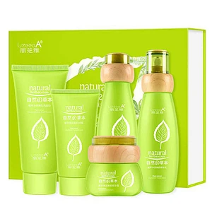 ODM aloe face skin care set organic whitening skin care gift set private label