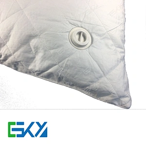 Medi flow quilted design water pillow